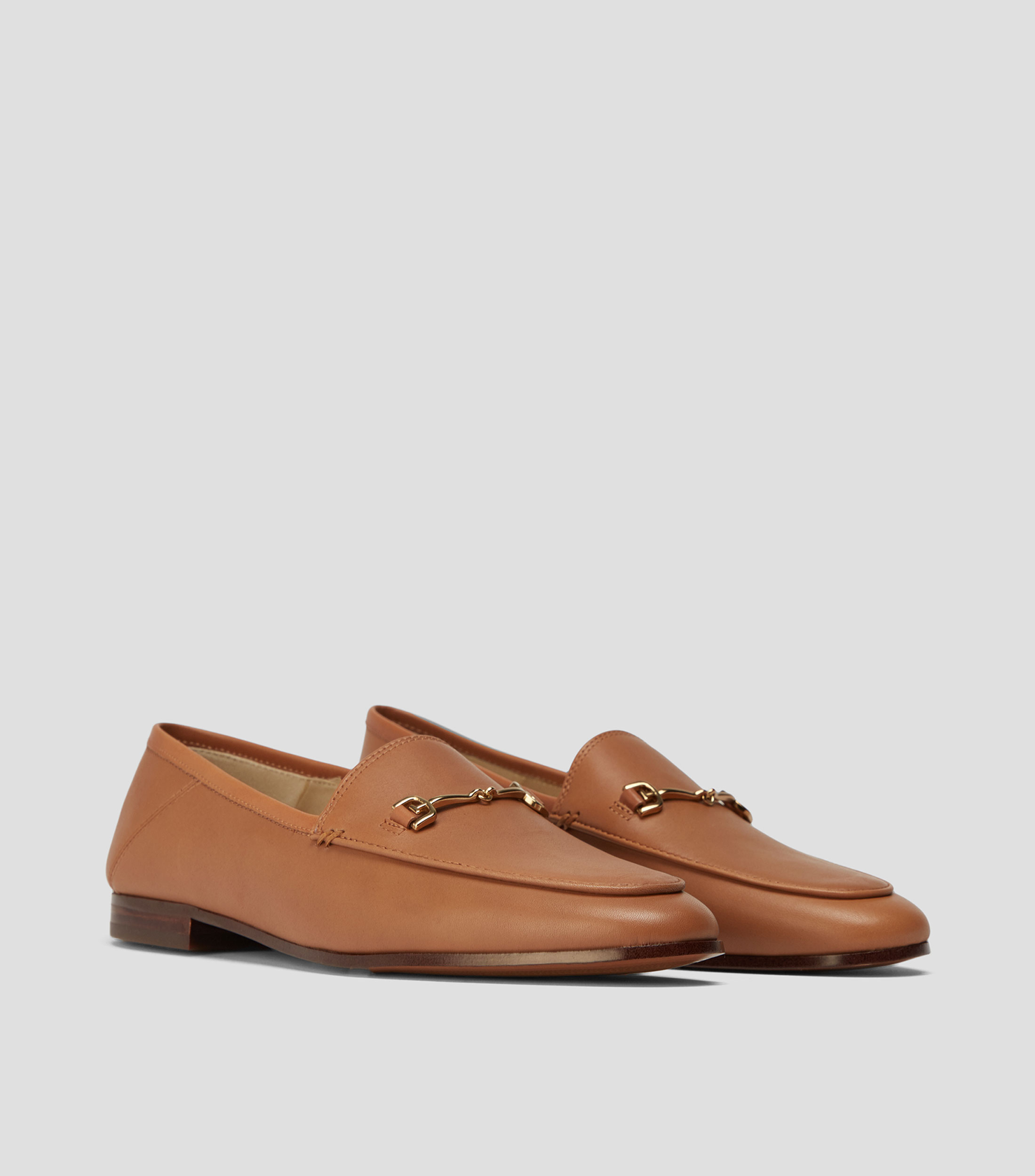 Mocasines en piel con herrajes Mujer