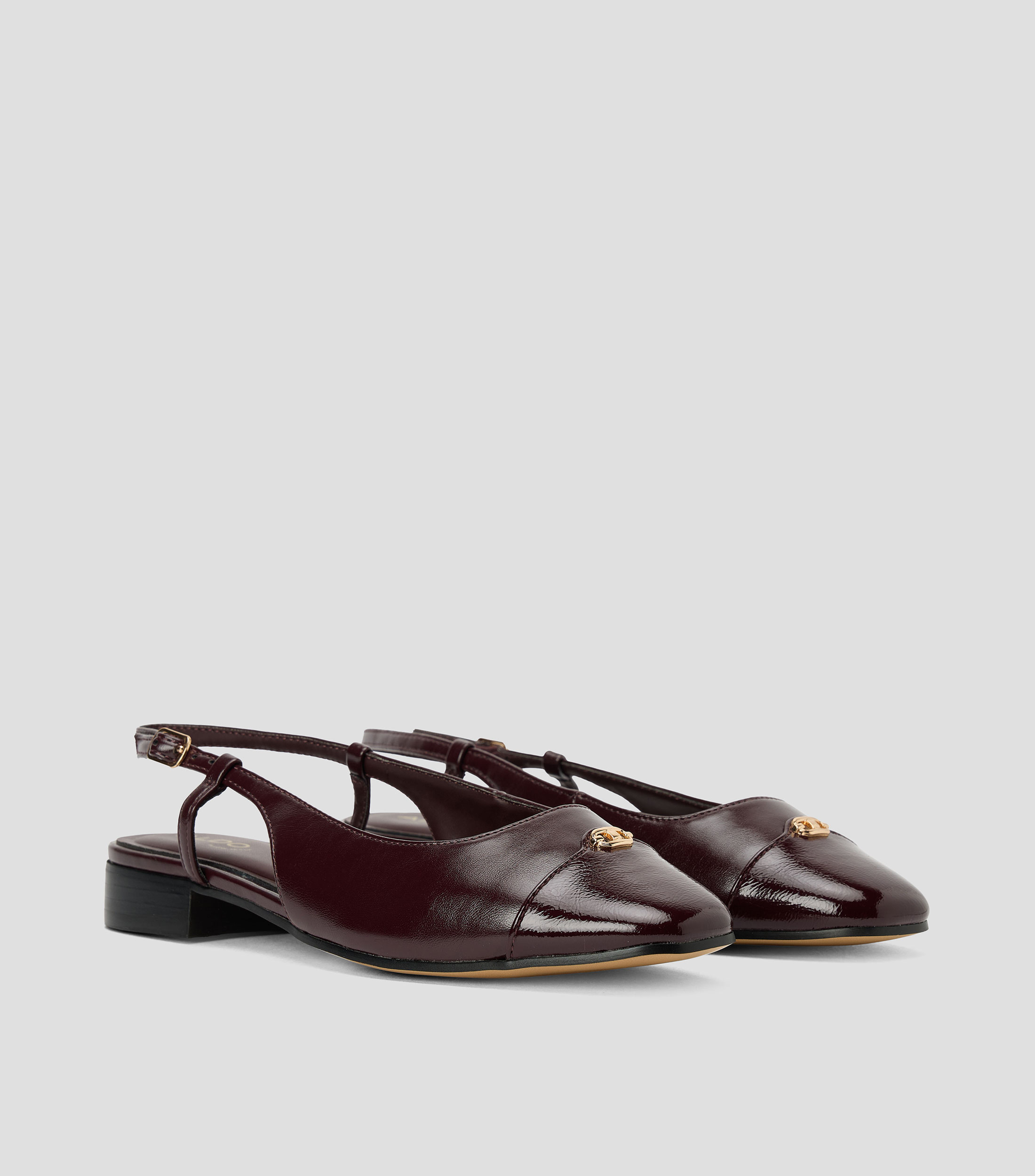 Flats Maree con tacón bajo ancho con detalle metálico Mujer