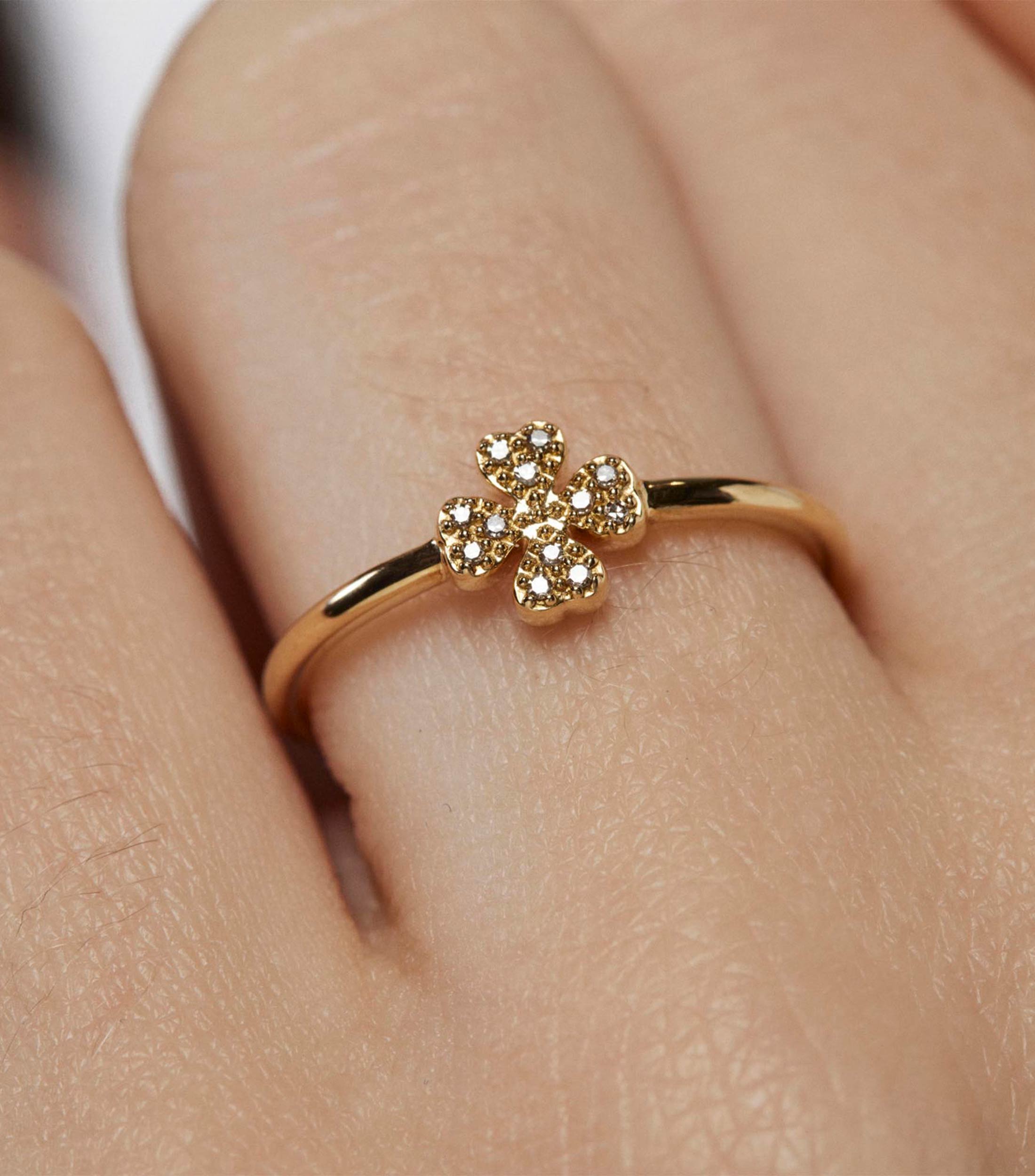 Anillo oro amarillo de 18 kilates trebol Mujer