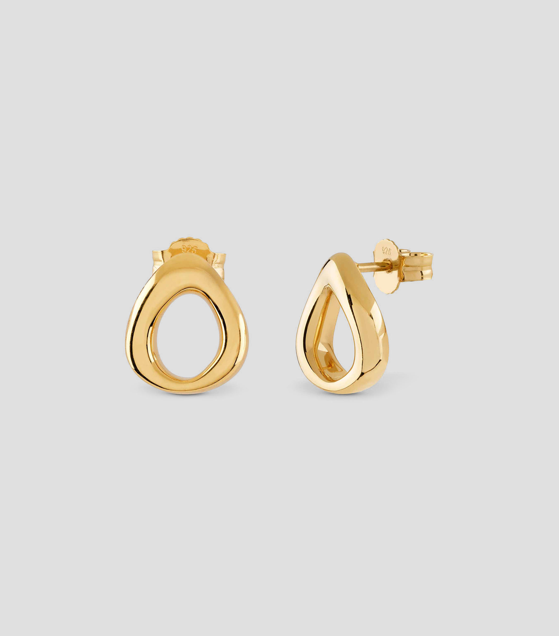 Aretes en Plata .925 en Forma de Gota Mujer