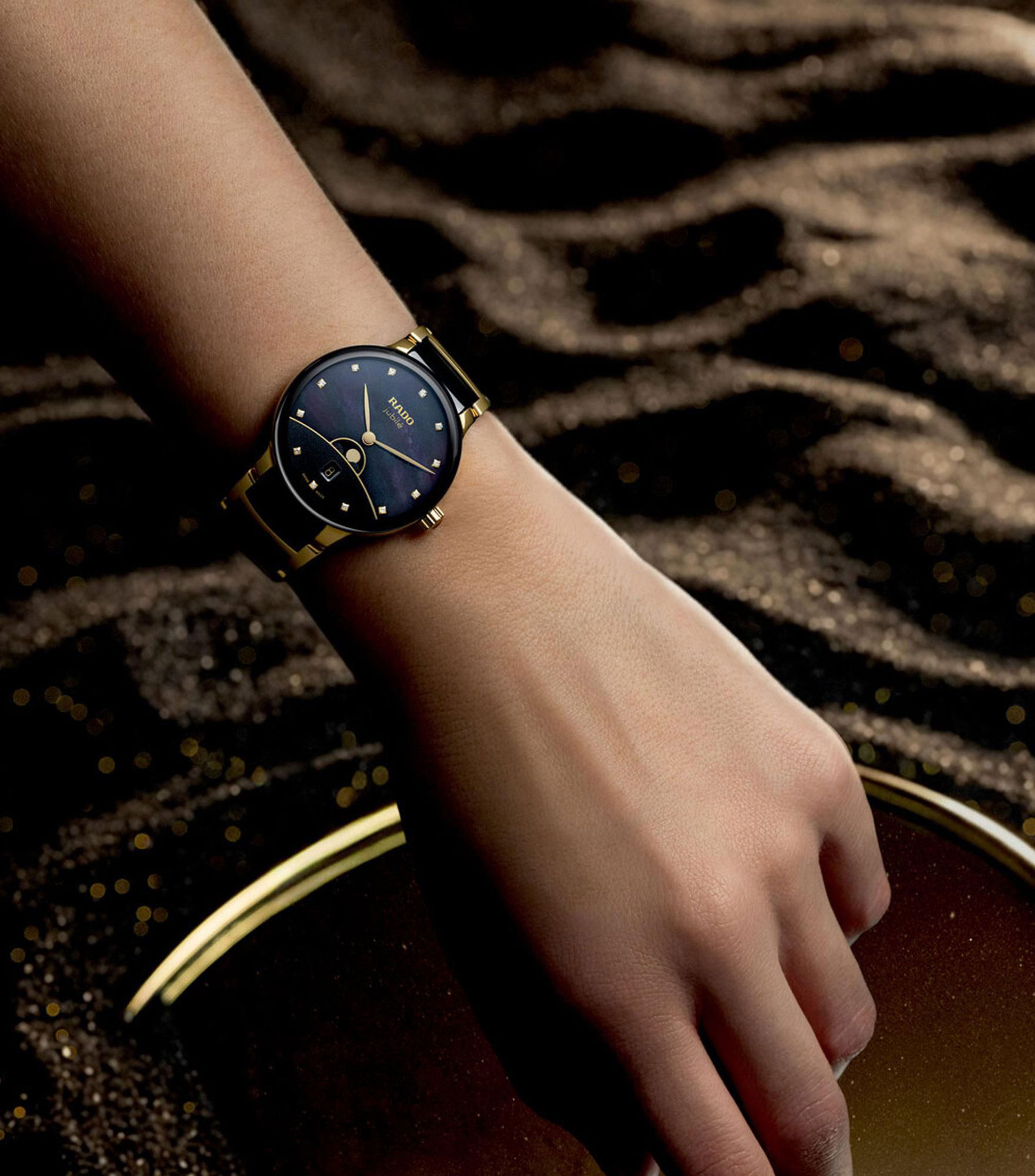 Reloj para Mujer Centrix Diamonds Casual Negro, Dorado