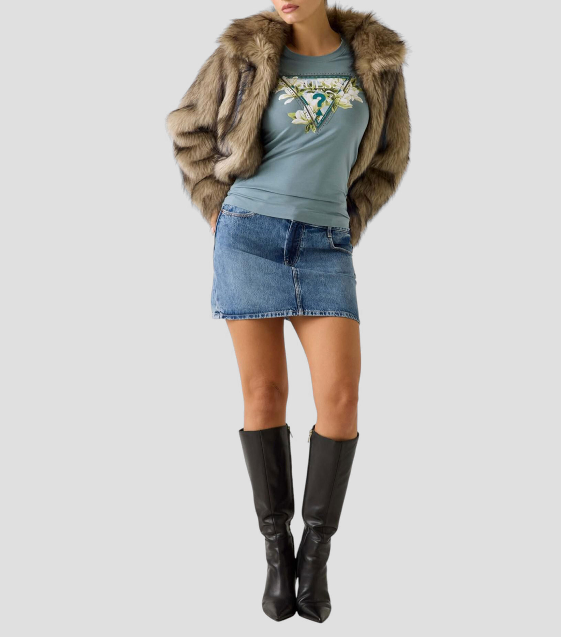 Playera cuello redondo manga corta estampada Mujer