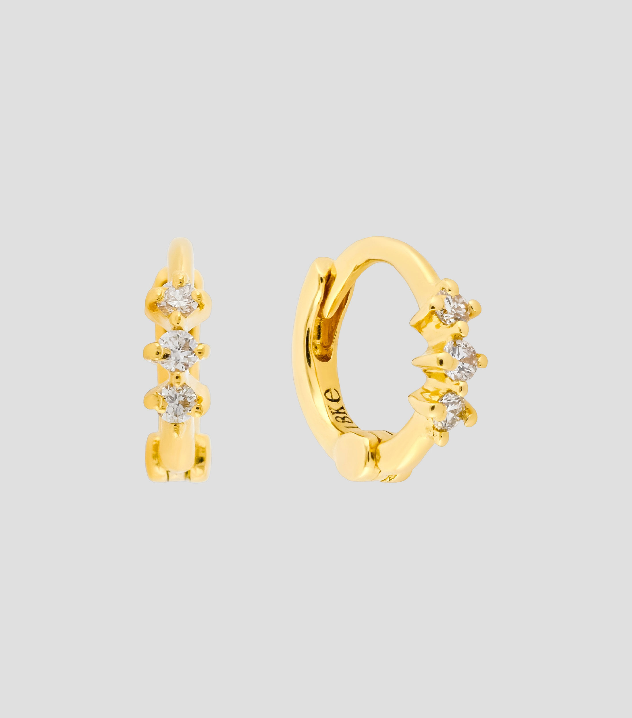 Mini Arracadas en oro amarillo de 18 Kts Mujer