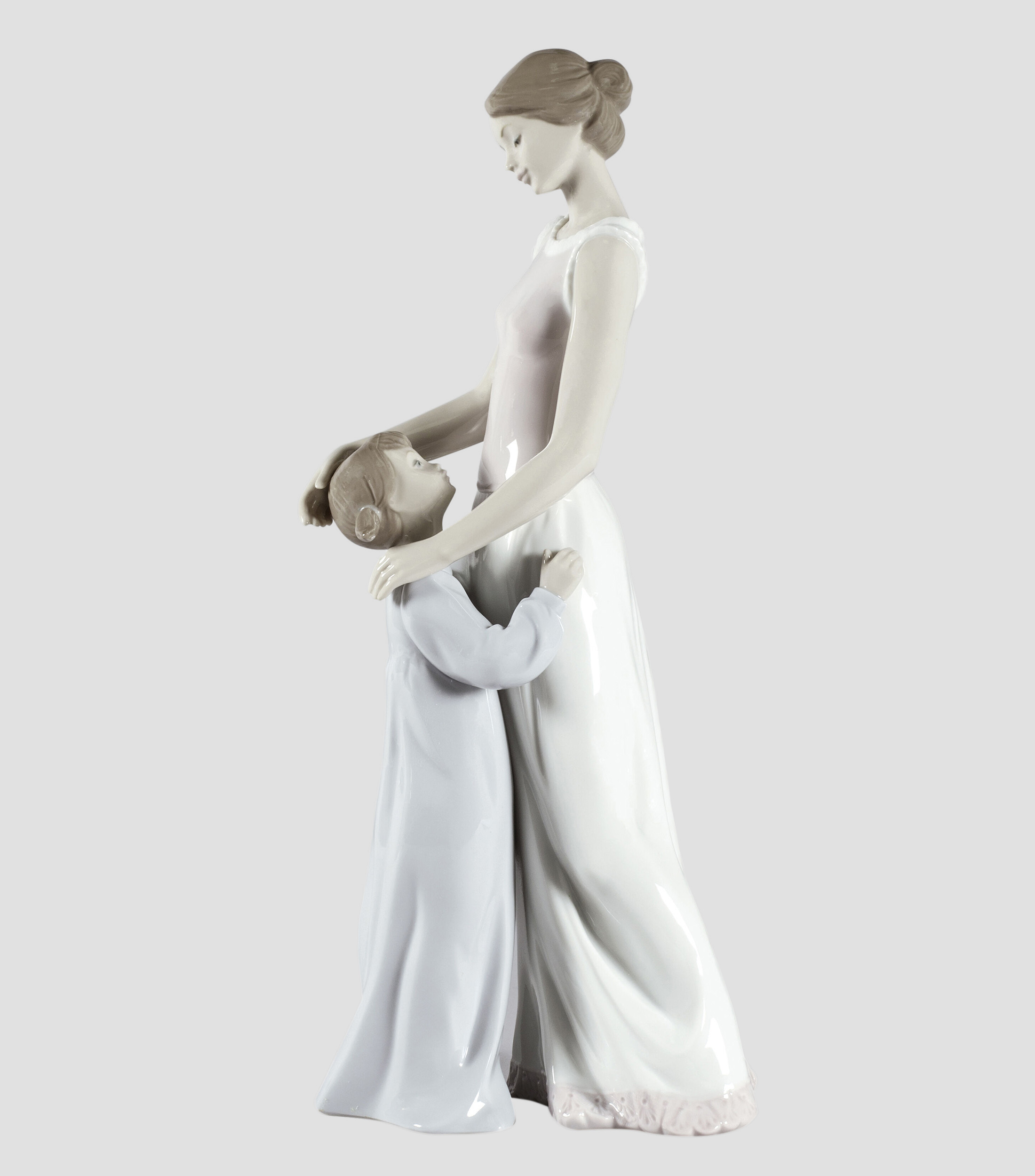 Figura de Madre a Hija en porcelana