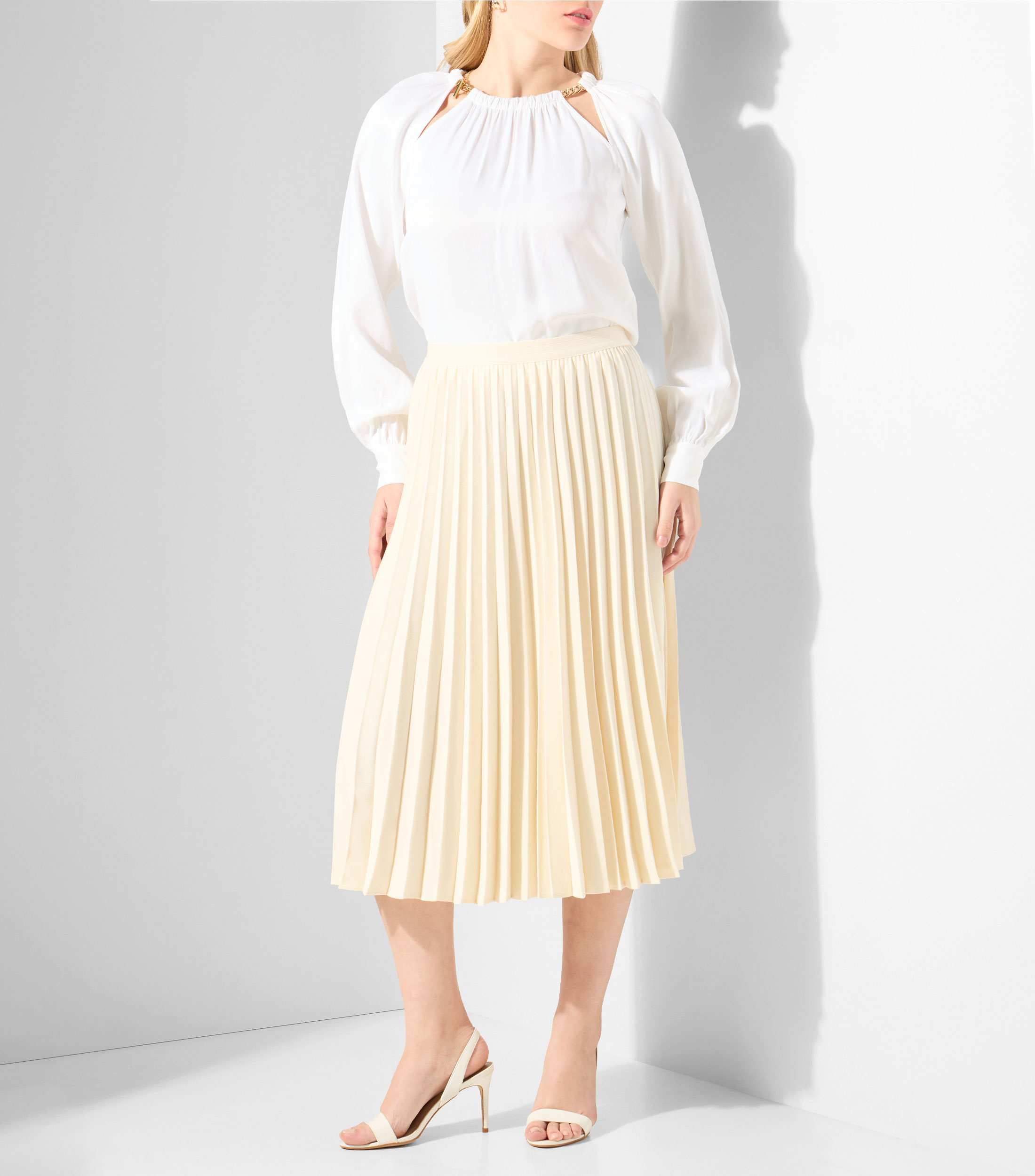 Falda midi de corte regular lisa Mujer