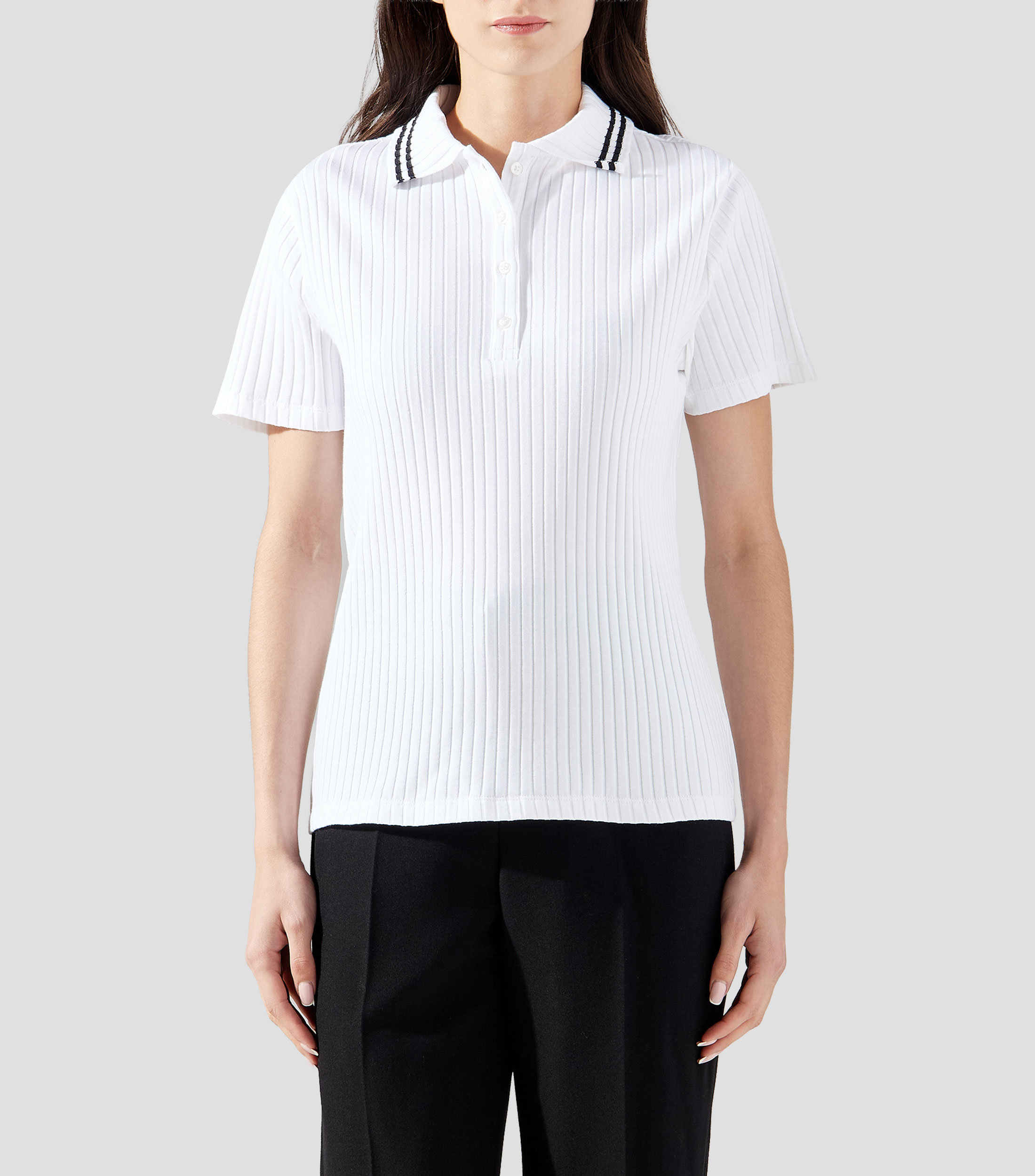 Playera tipo polo con manga corta lisa Mujer