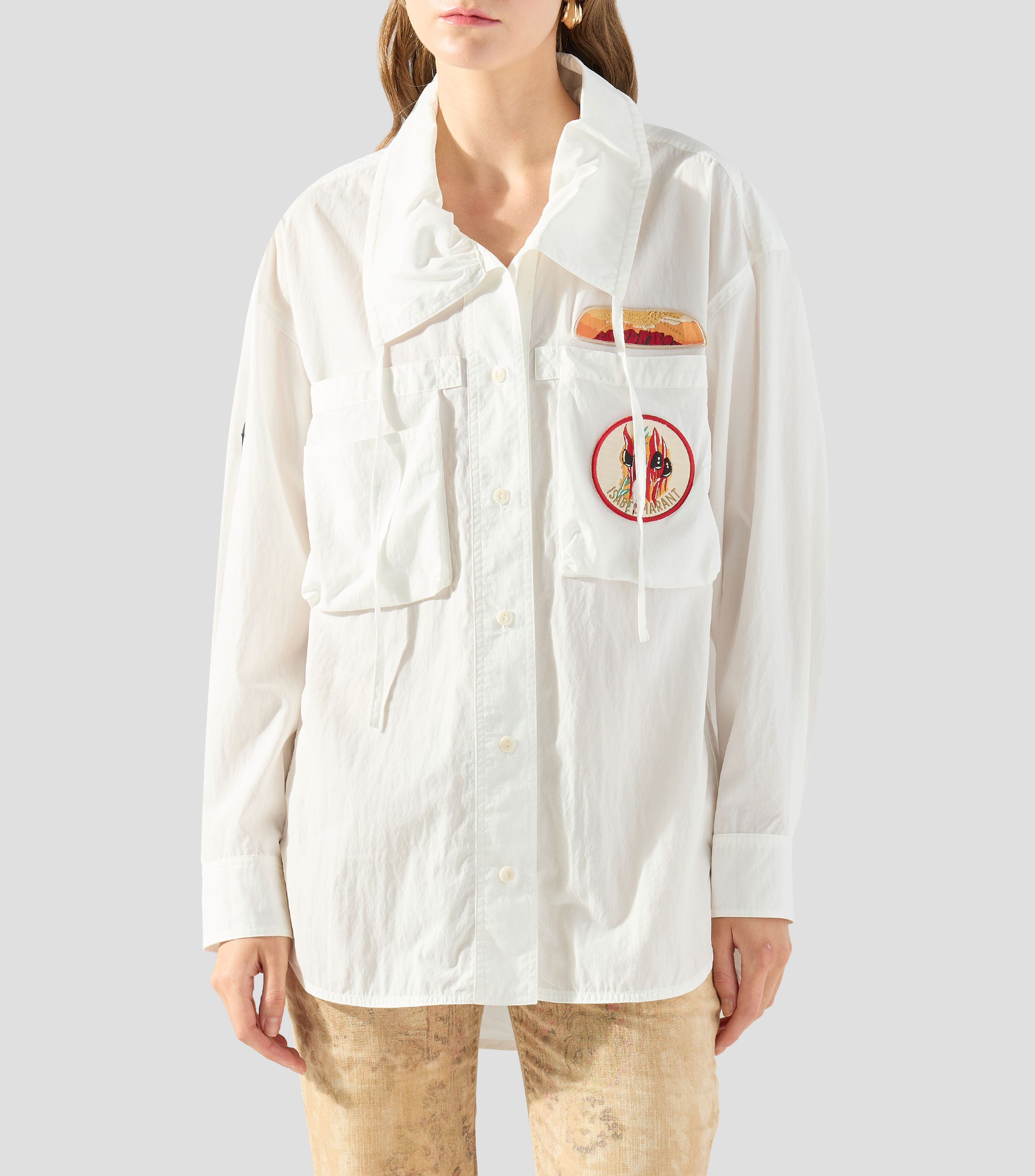 Camisa con bordados y manga larga Mujer