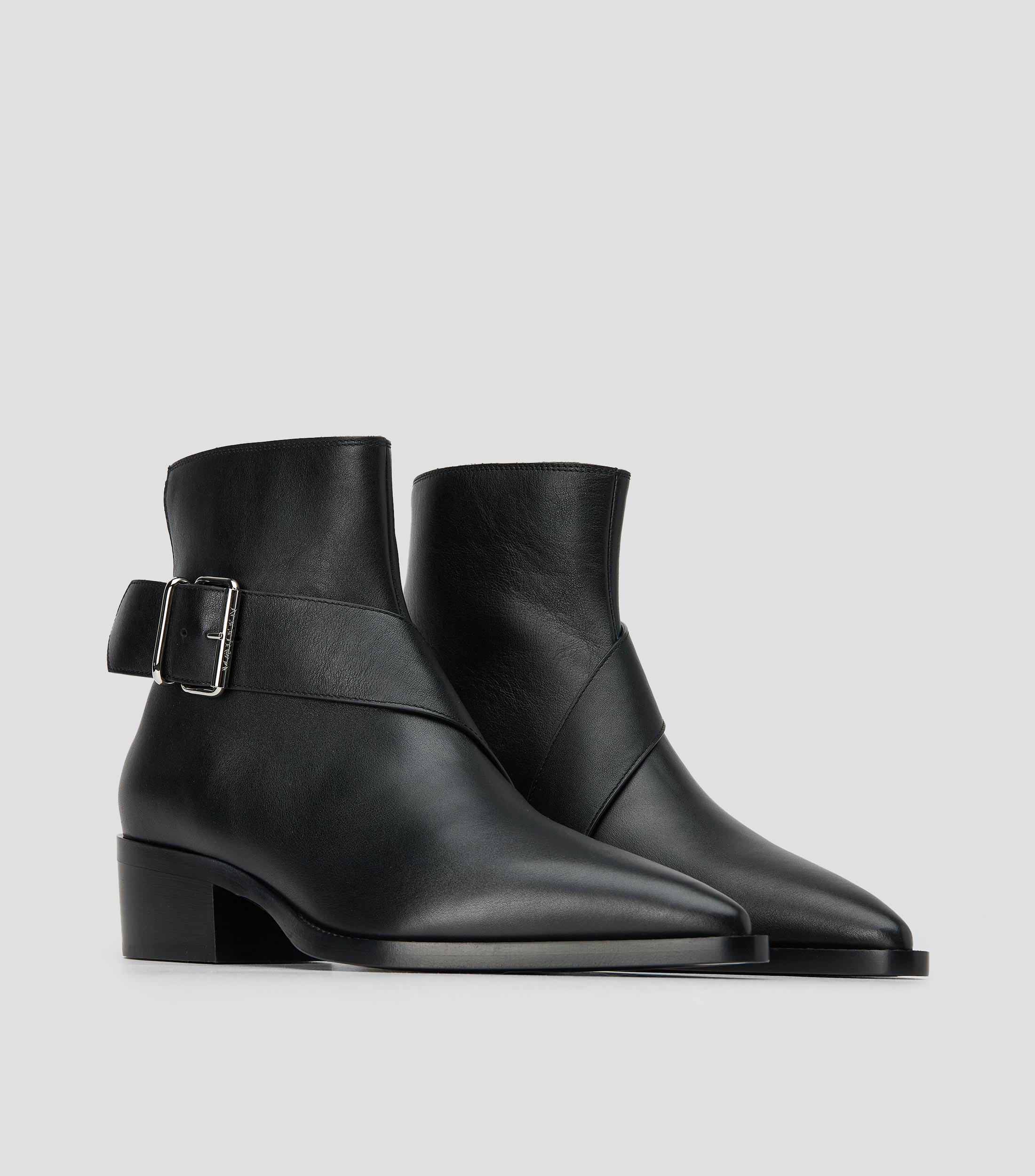 Botines vaqueros en piel con tacón bajo ancho y cinta con hebilla Hombre