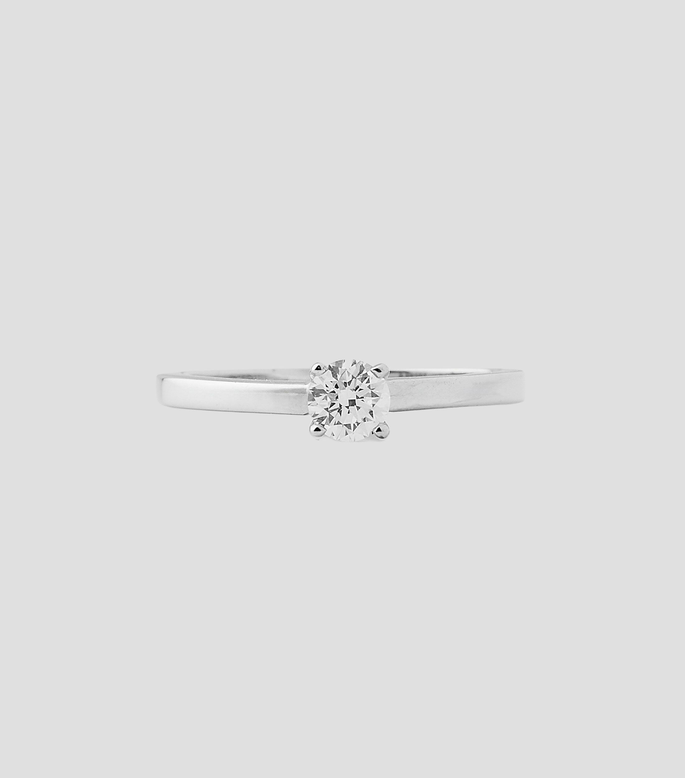 Anillo solitario en Oro de 14 Kilates con brillante Mujer