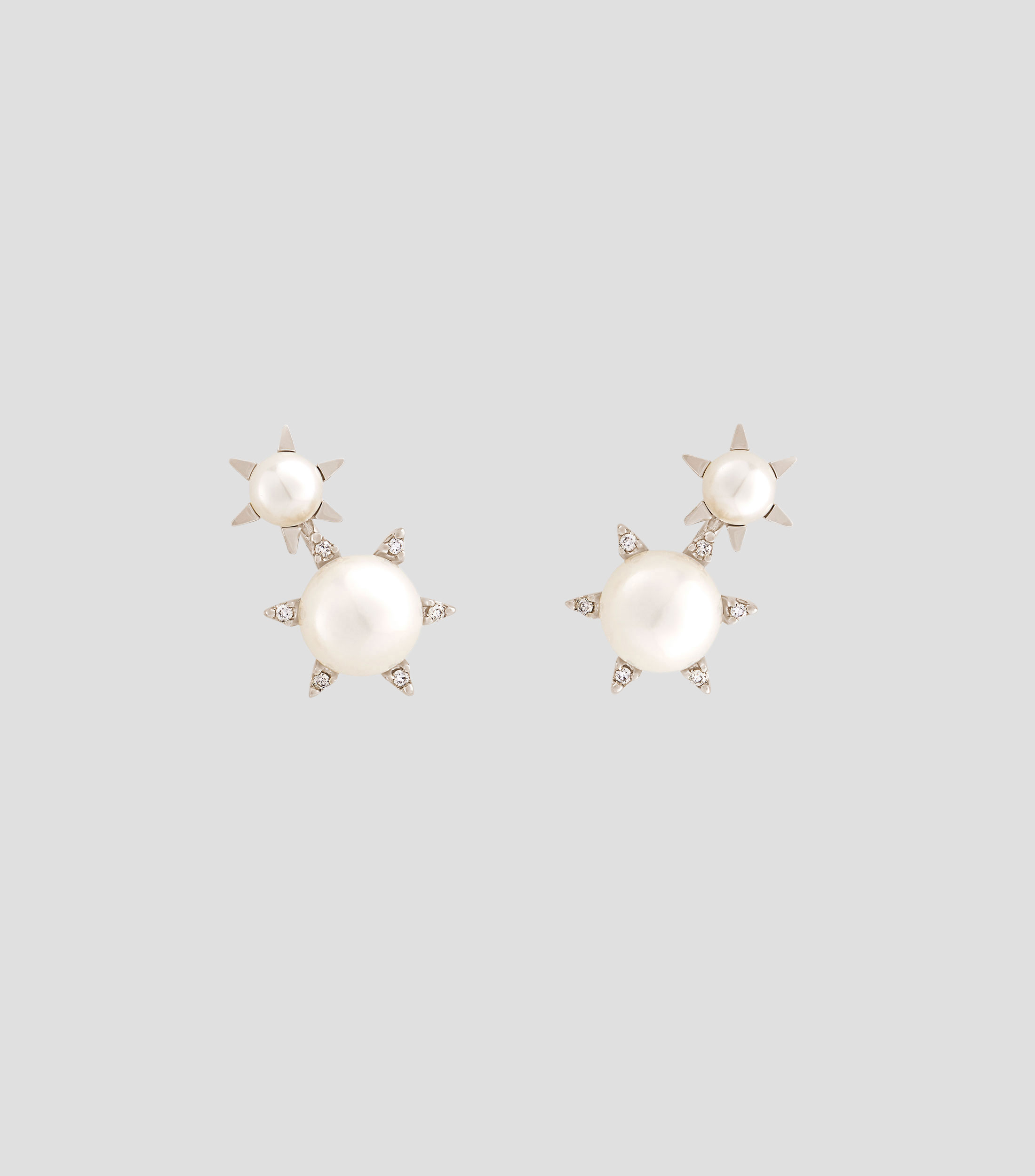 Aretes en oro de 18 kilates con perla y diamantes Gravity Mujer
