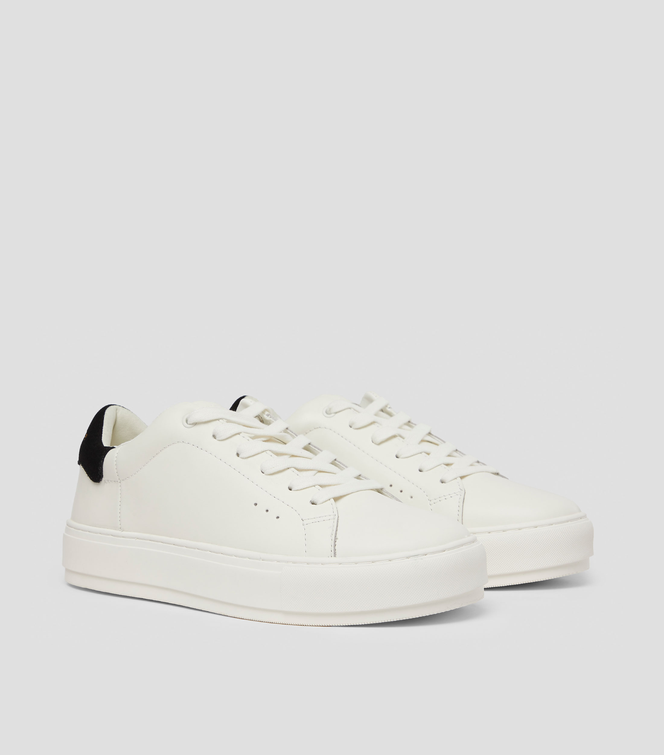 Tenis casuales en piel Hombre