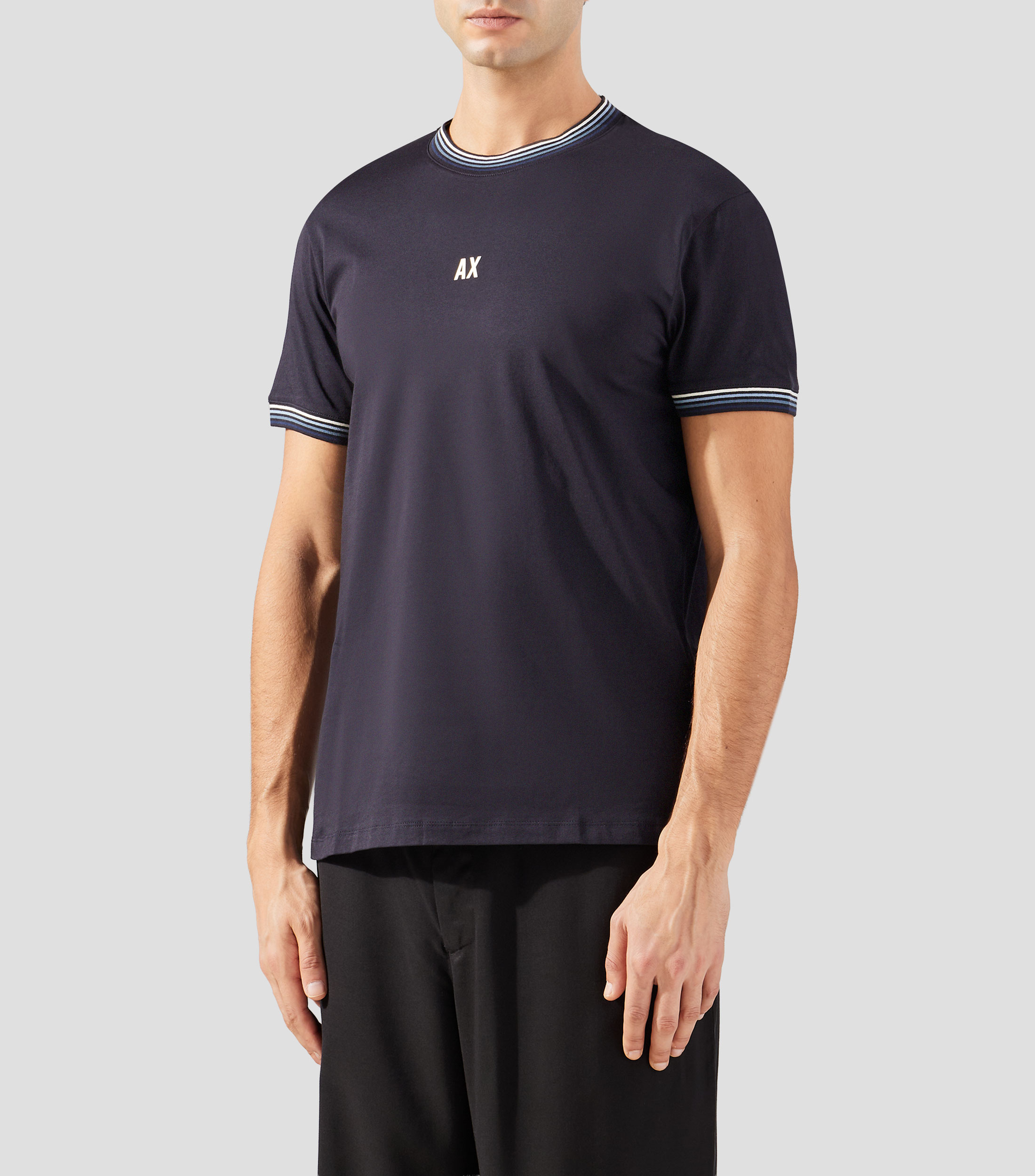 Playera cuello redondo manga corta lisa Hombre