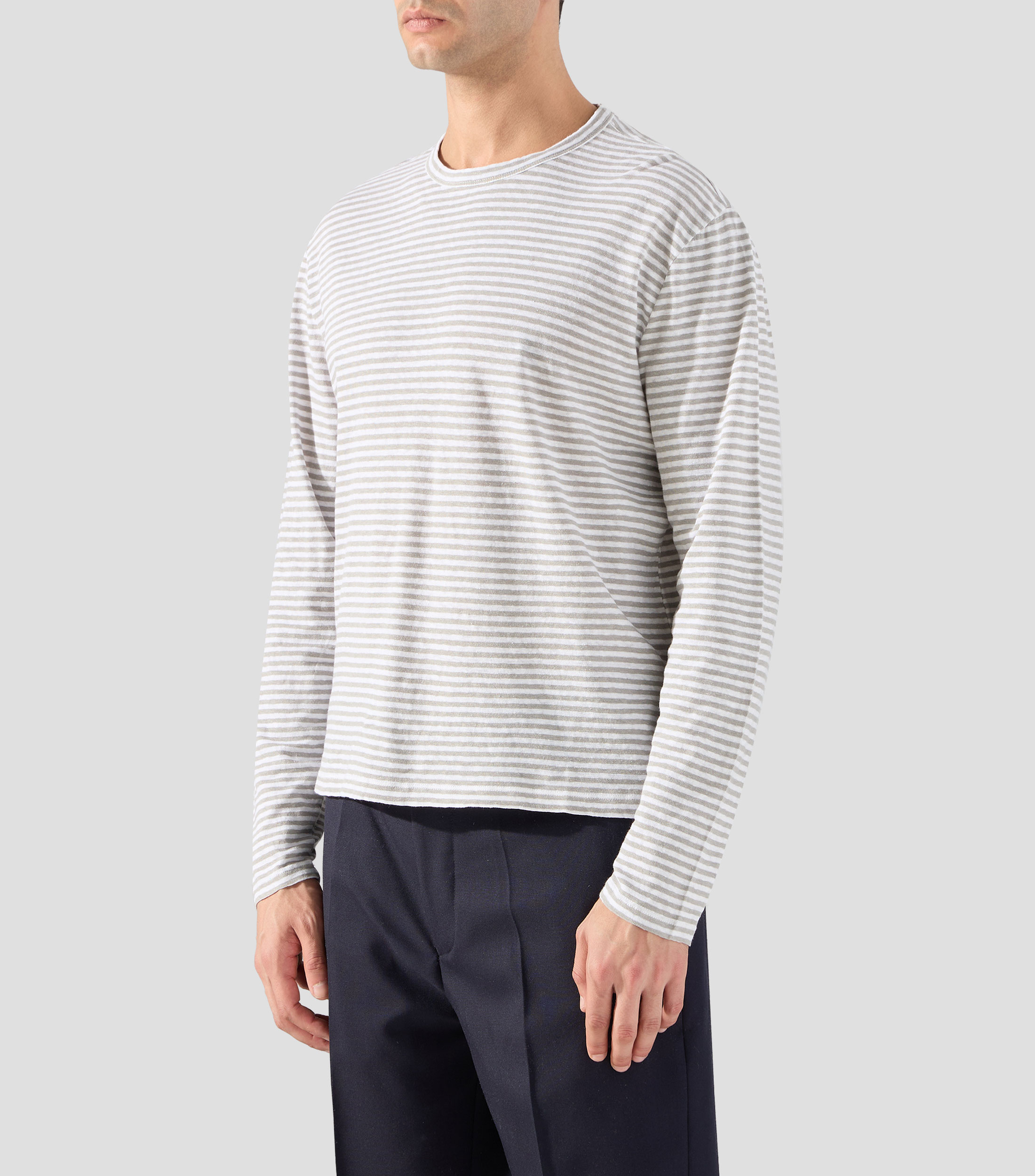 Playera cuello redondo manga larga a rayas Hombre