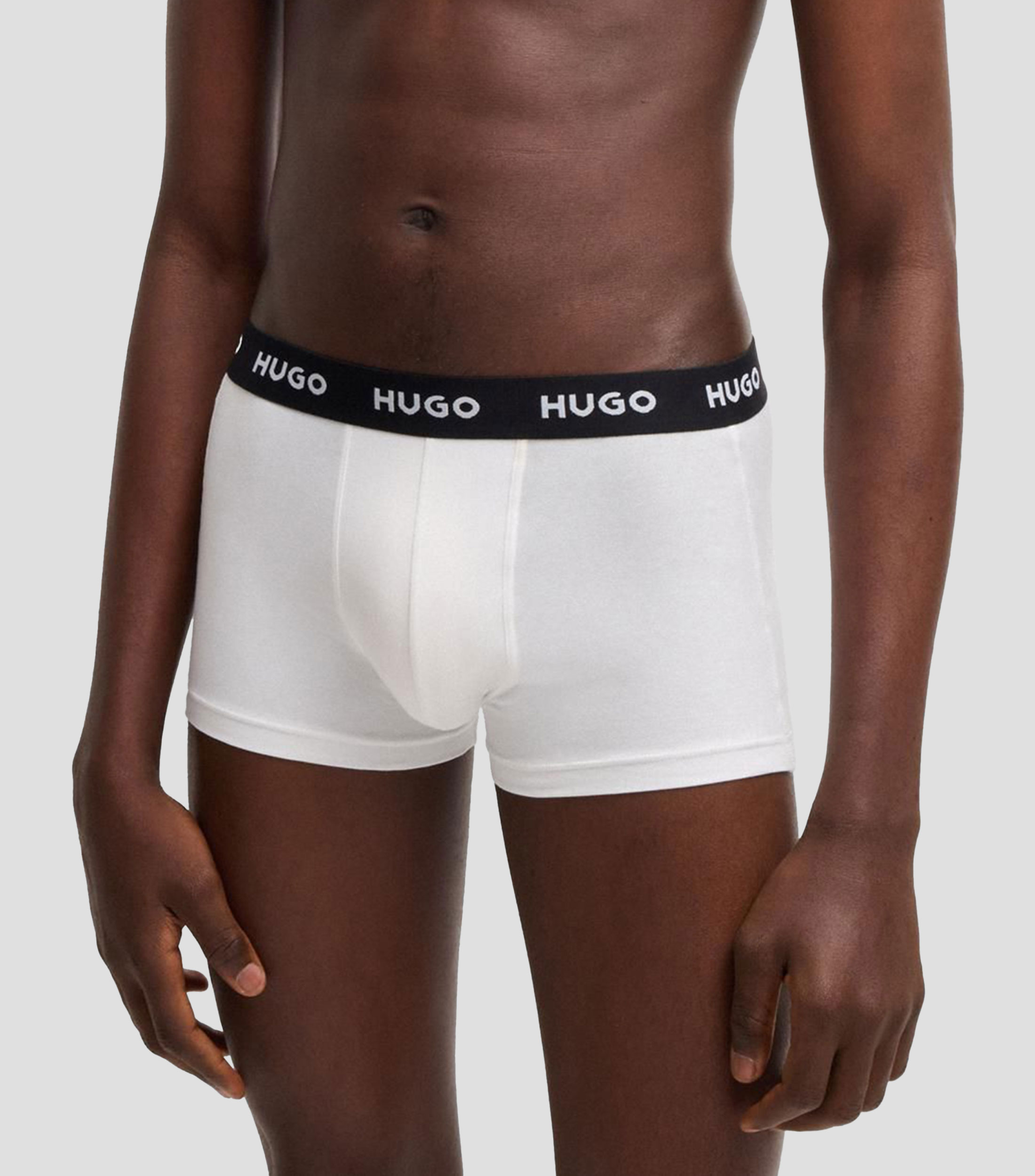 Paquete de tres Bóxers en algodón con elástico y logos en la cintura Hombre