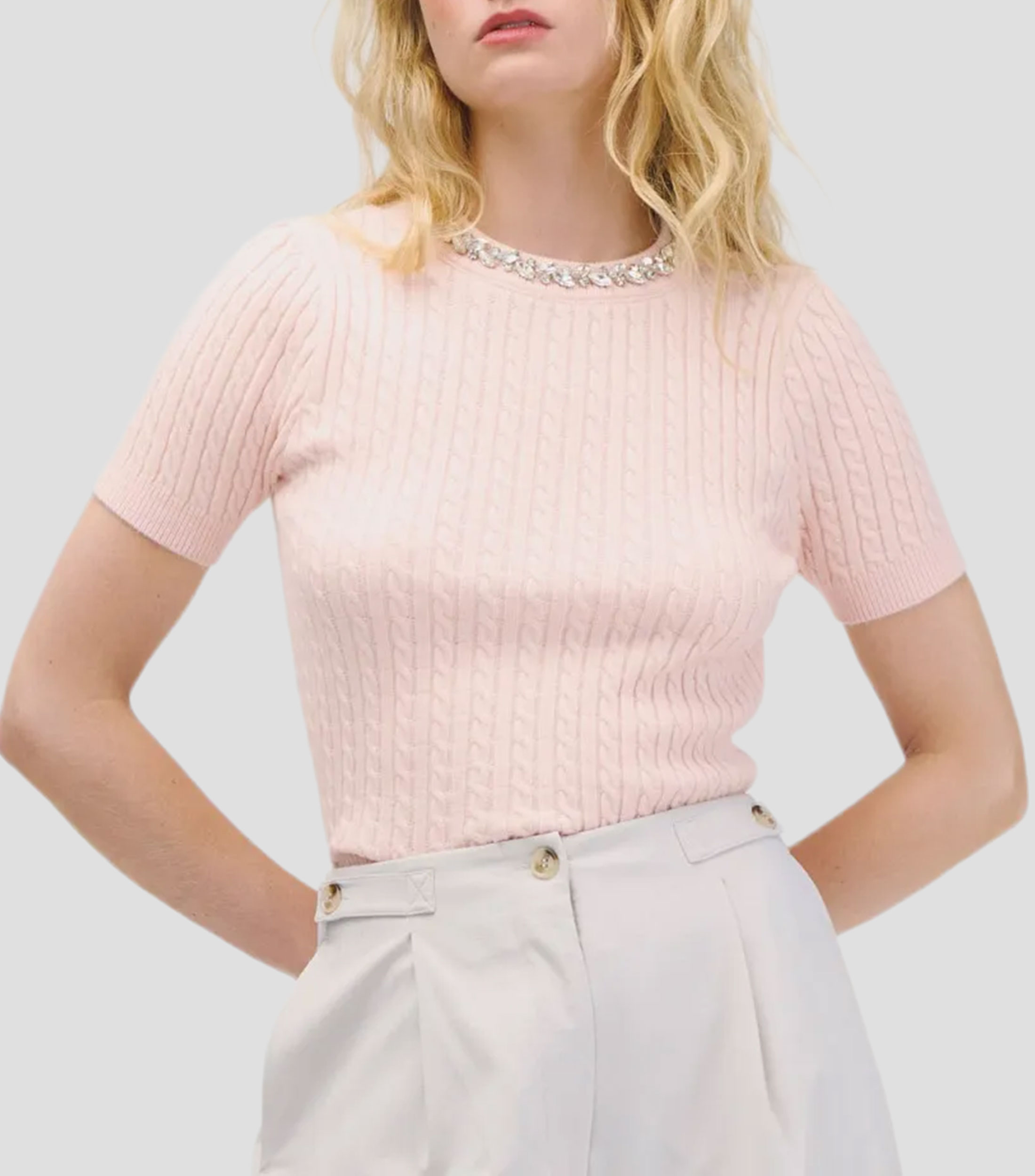 Blusa corto tejido de cable rosa pedrería en escote Mujer