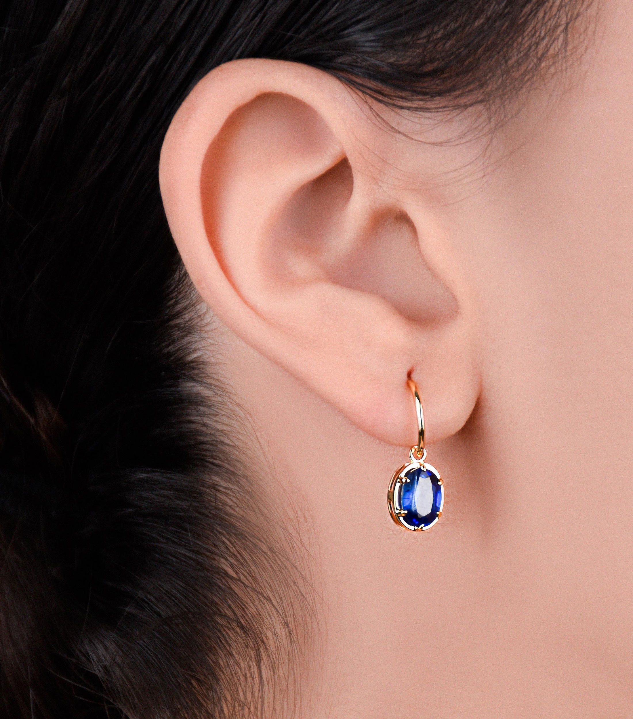 Aretes en Oro blanco de 18 Kilates con Cianita Mujer