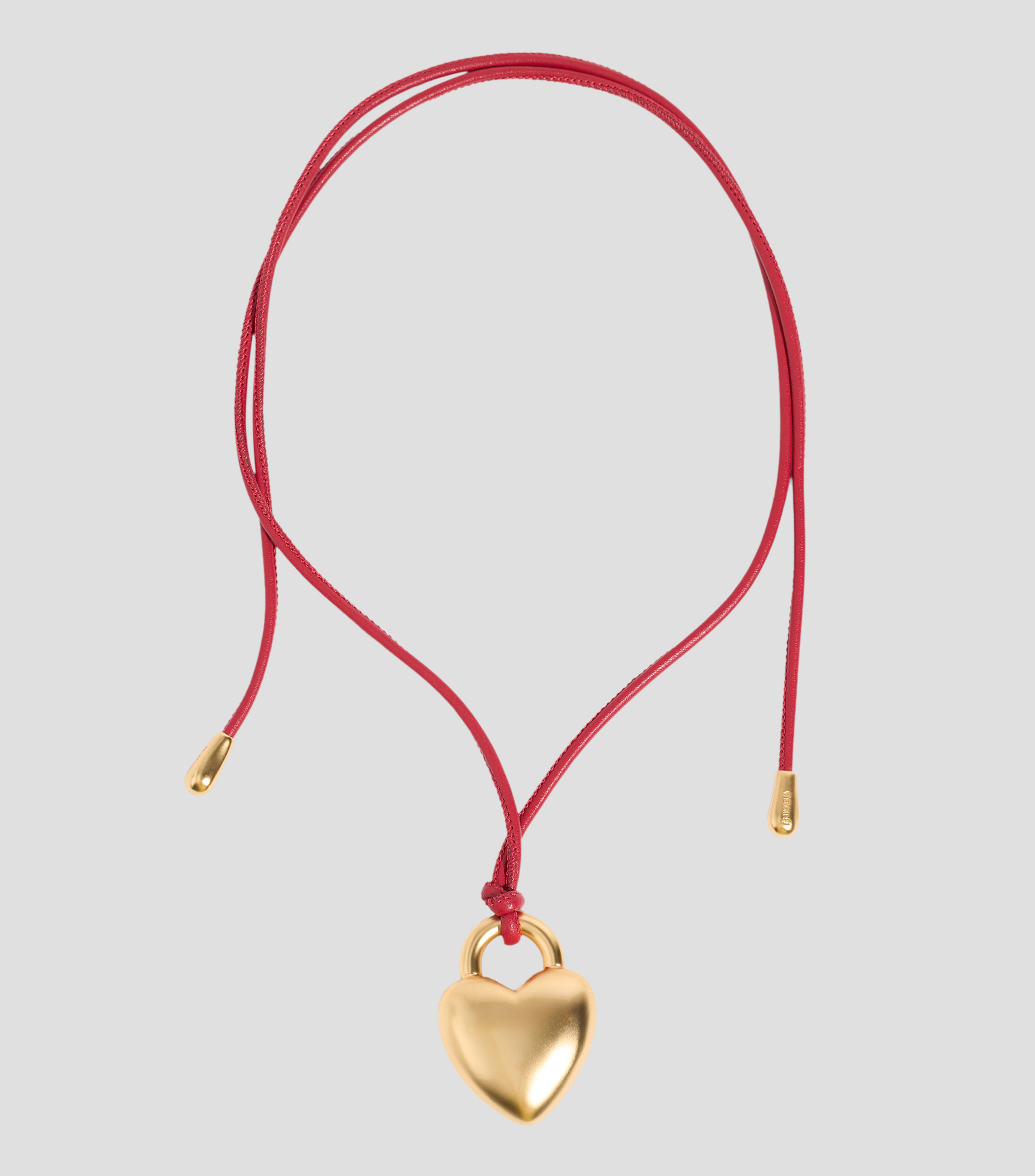 Collar con detalle de corazón dorado mate Mujer
