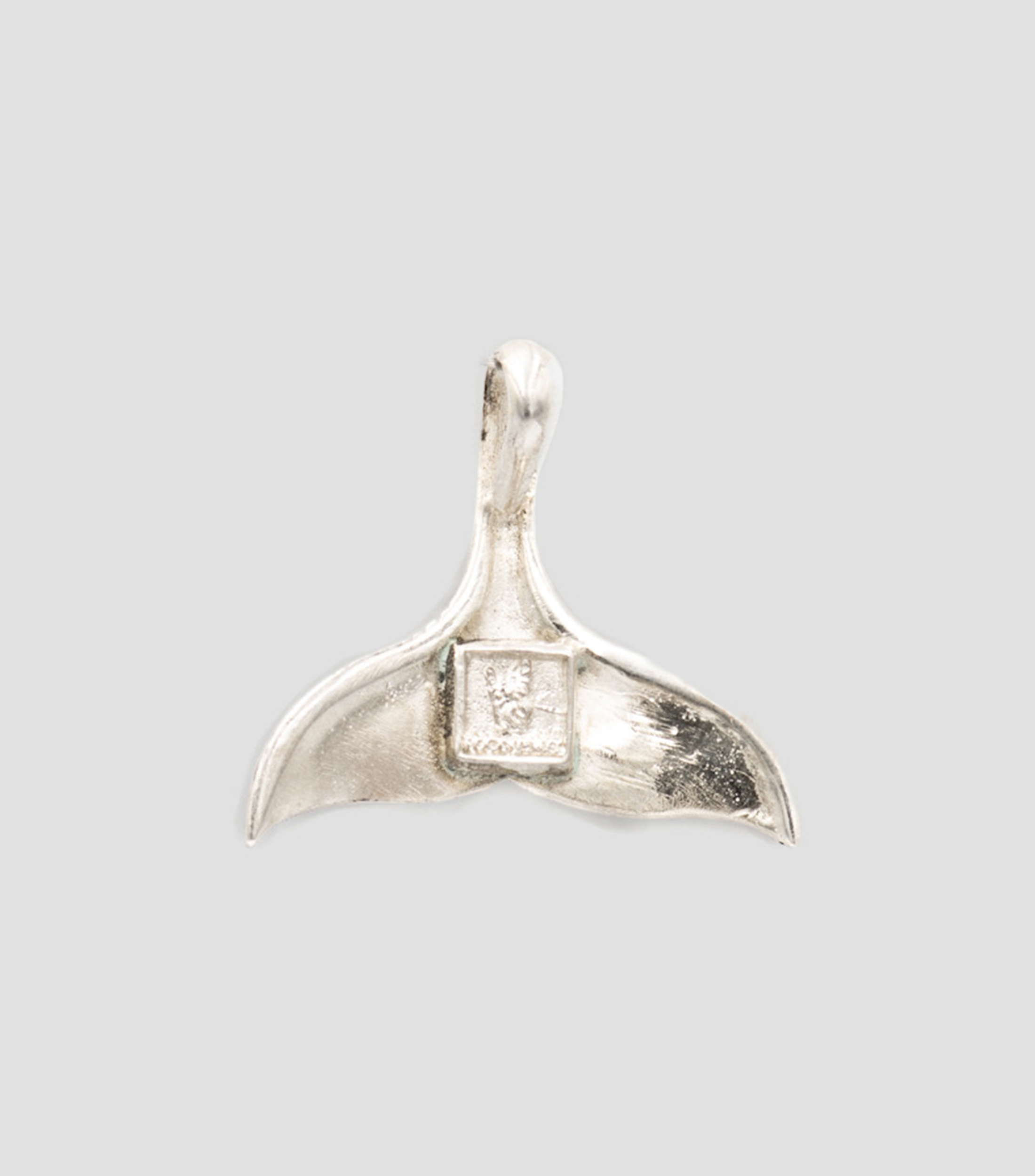 Dije con cadena en plata Cola de Ballena Hombre