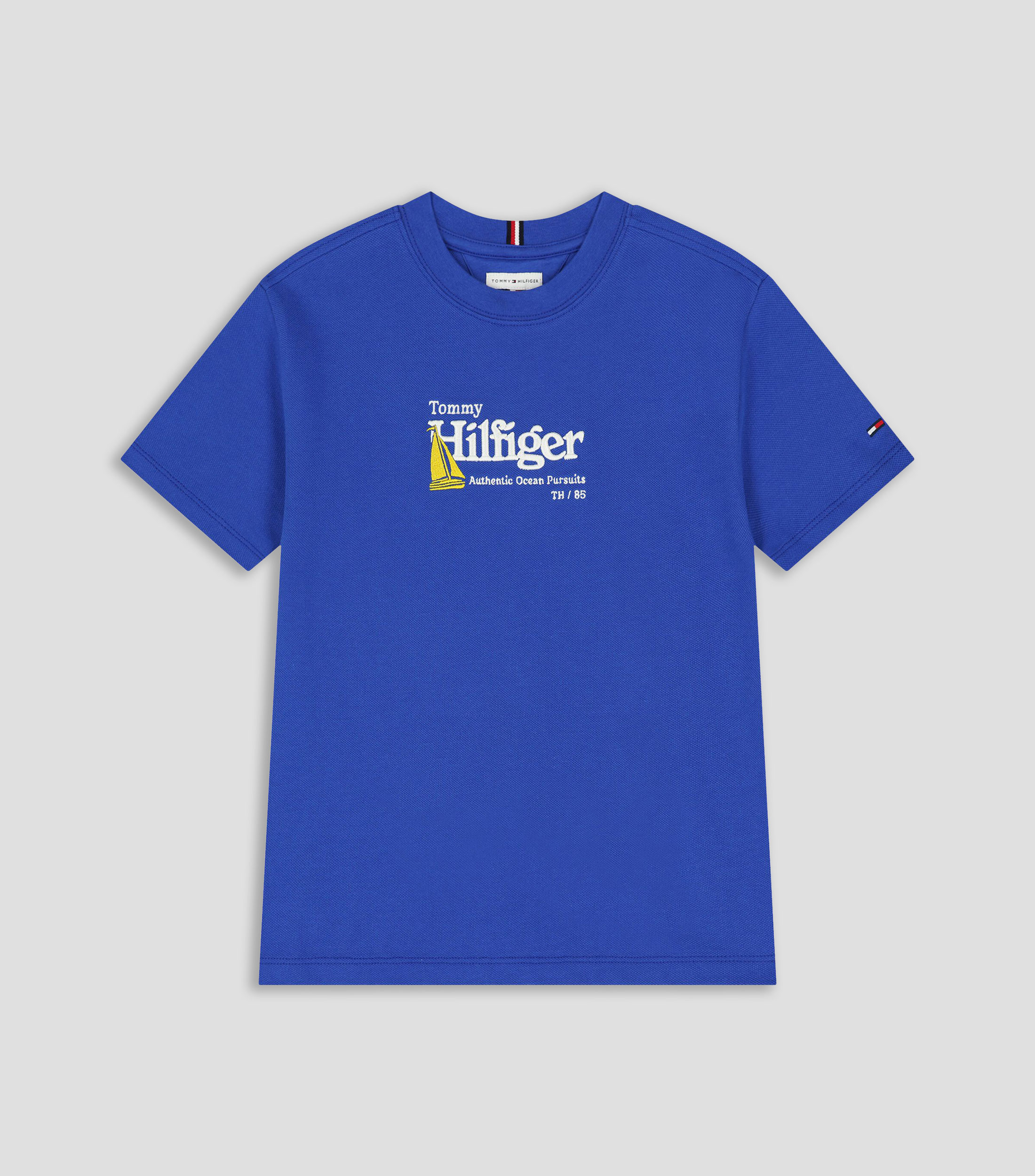 Playera cuello redondo manga corta lisa con bordado Niño