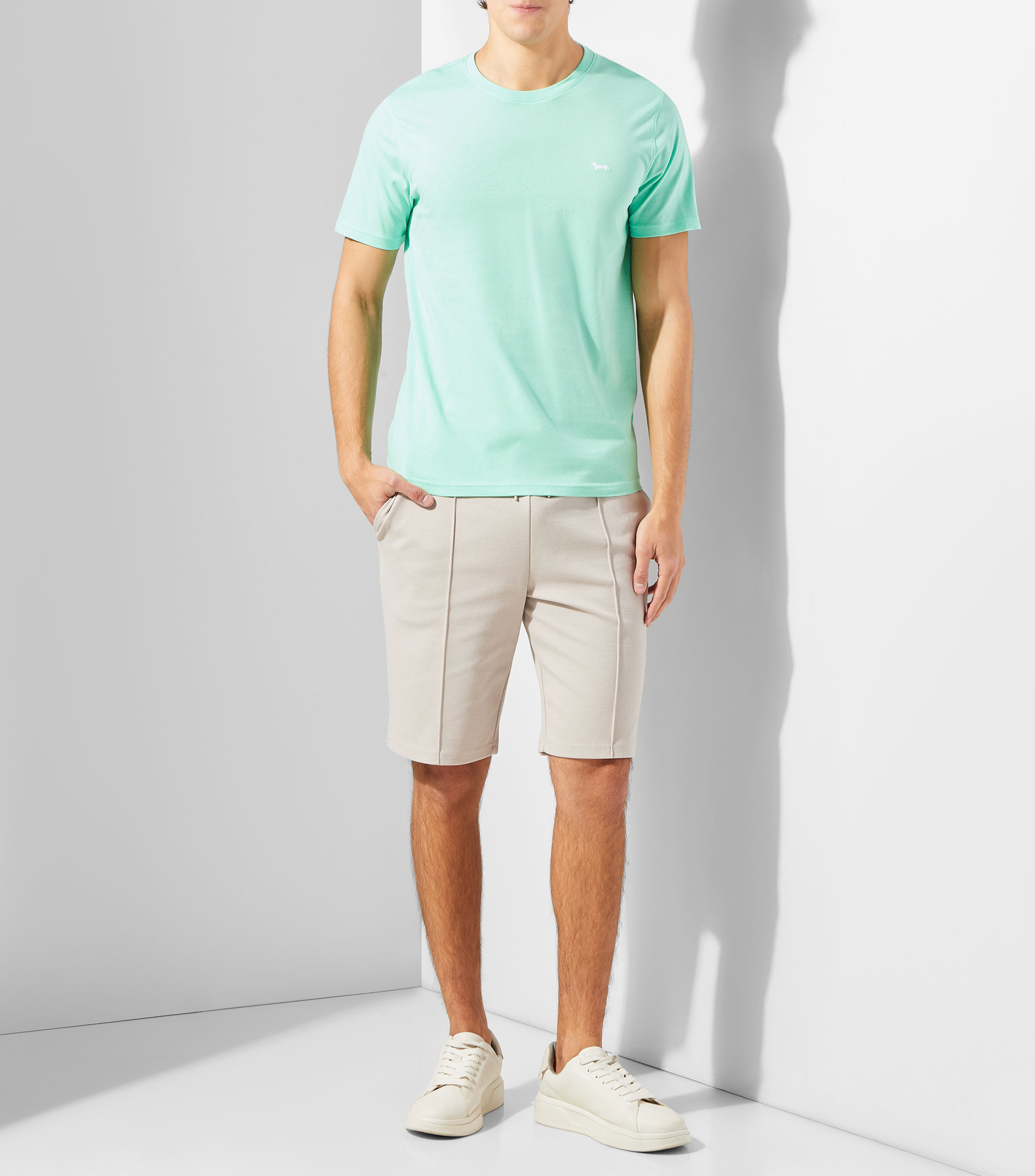 Playera cuello redondo manga corta lisa Hombre