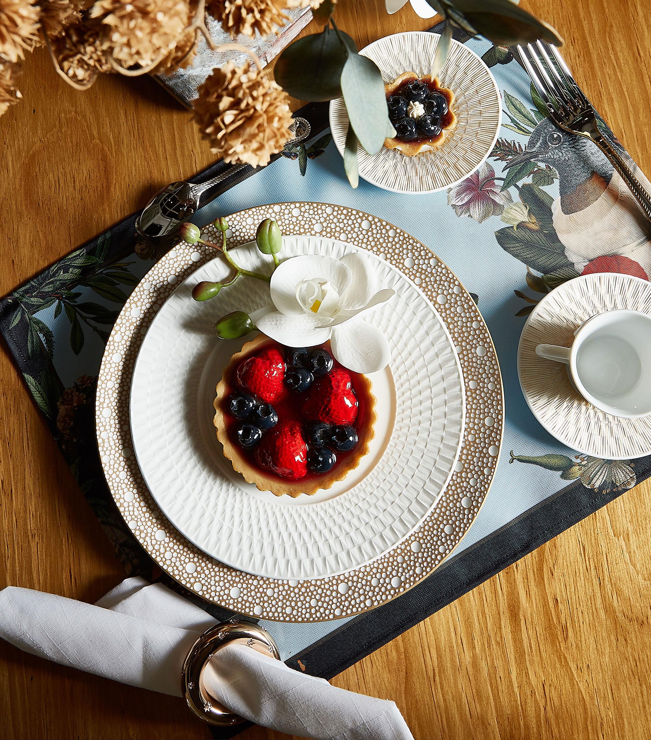 Plato trinche Ecume Mordore en porcelana