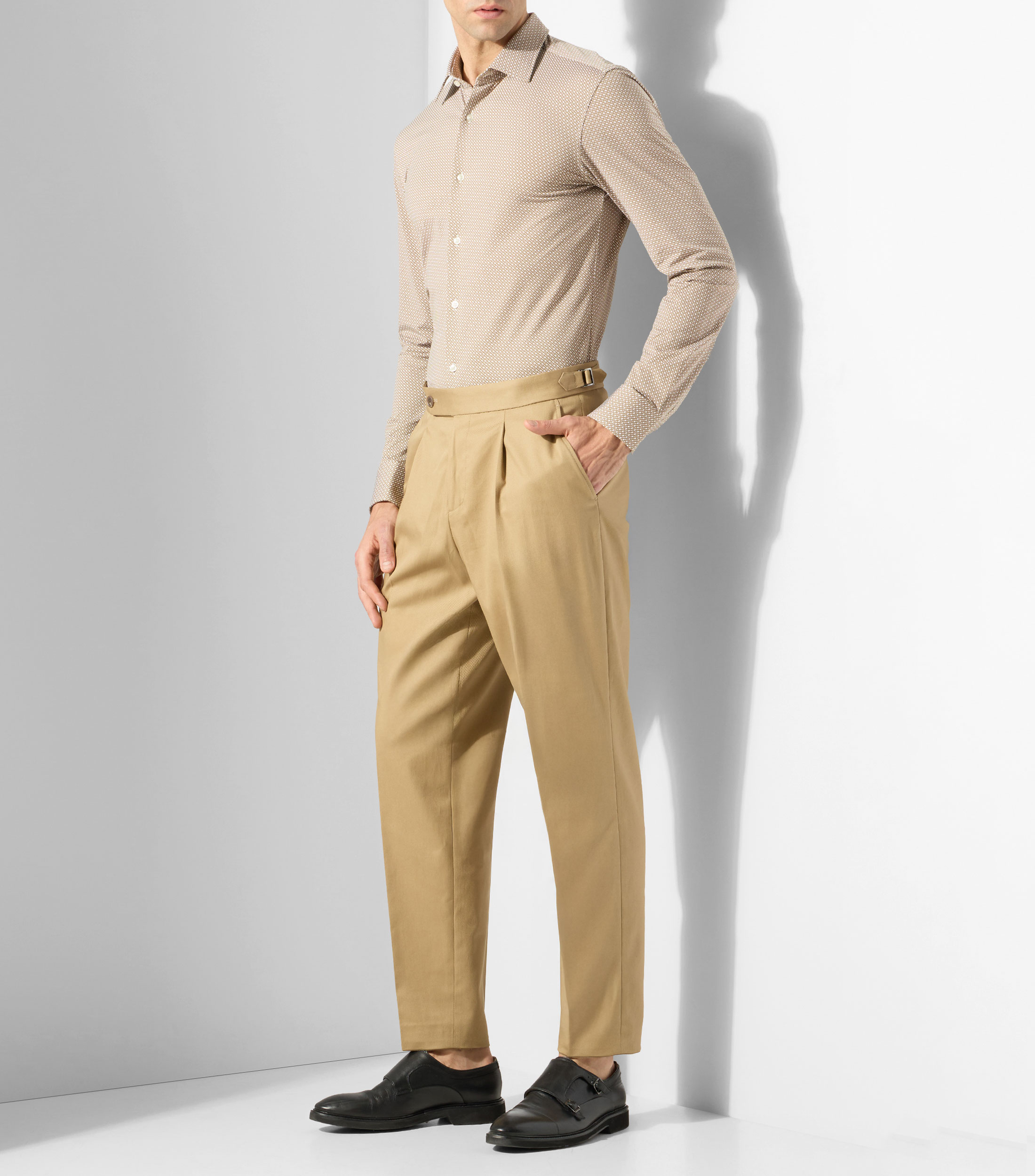 Pantalón tapered de algodón elástico Hombre