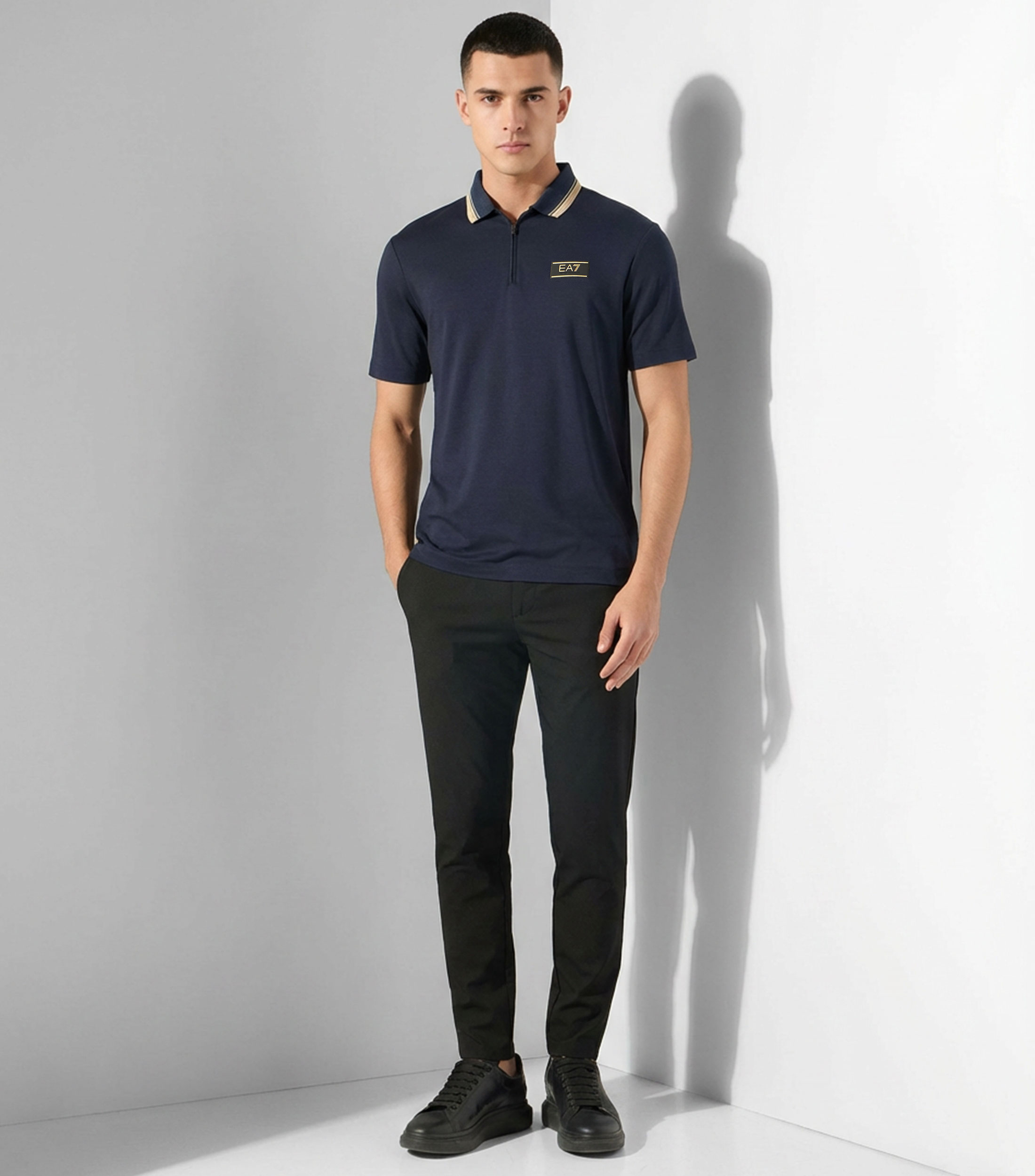 Playera tipo polo con manga corta lisa Hombre