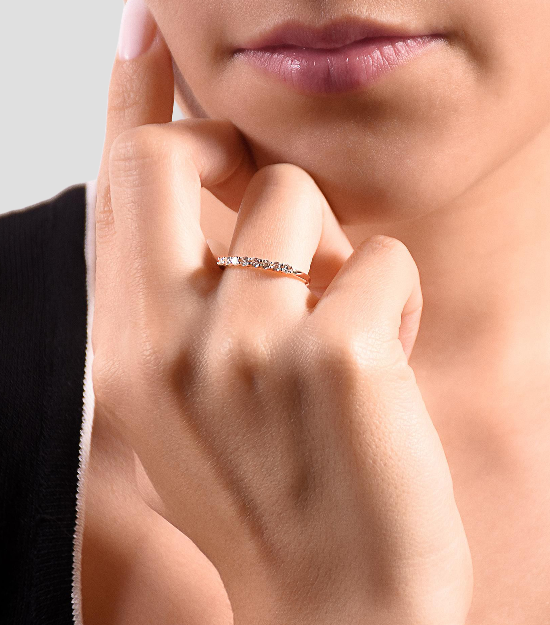Anillo en Oro amarillo de 14 Kilates con Diamantes Naturales Mujer