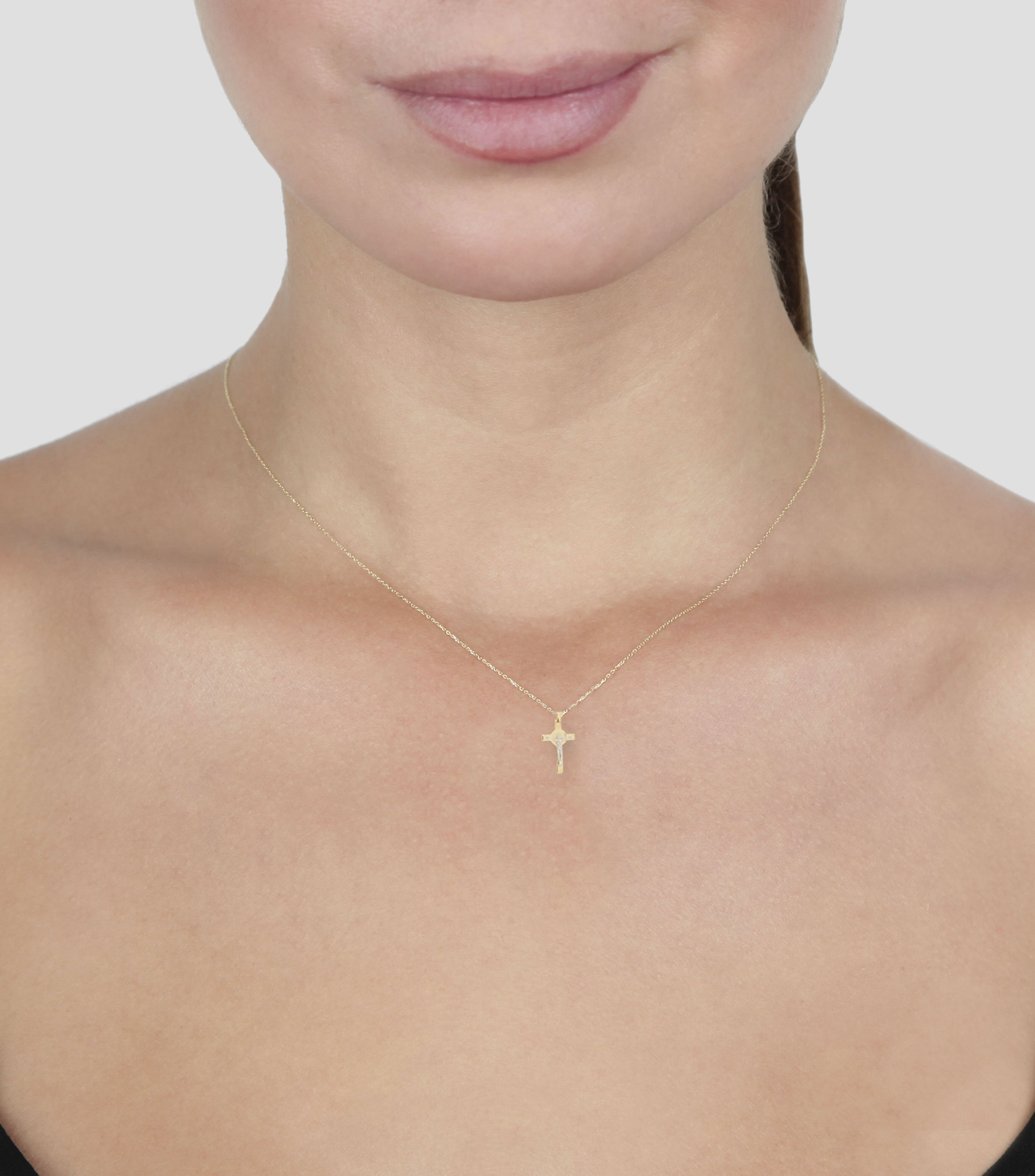 Dije en oro de 14 Kilates Cruz San Benito Unisex