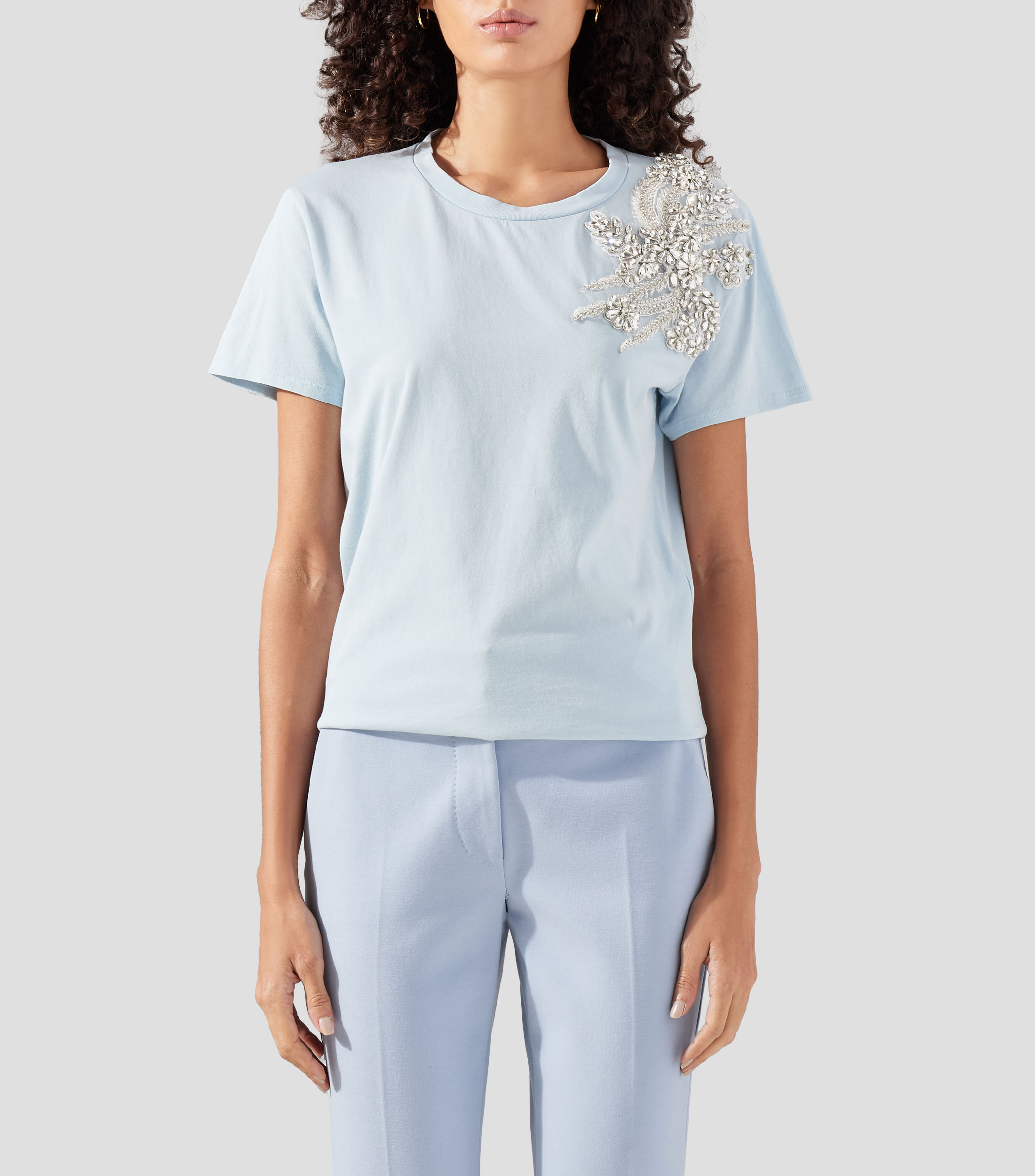 Playera cuello redondo manga corta fantasía Mujer
