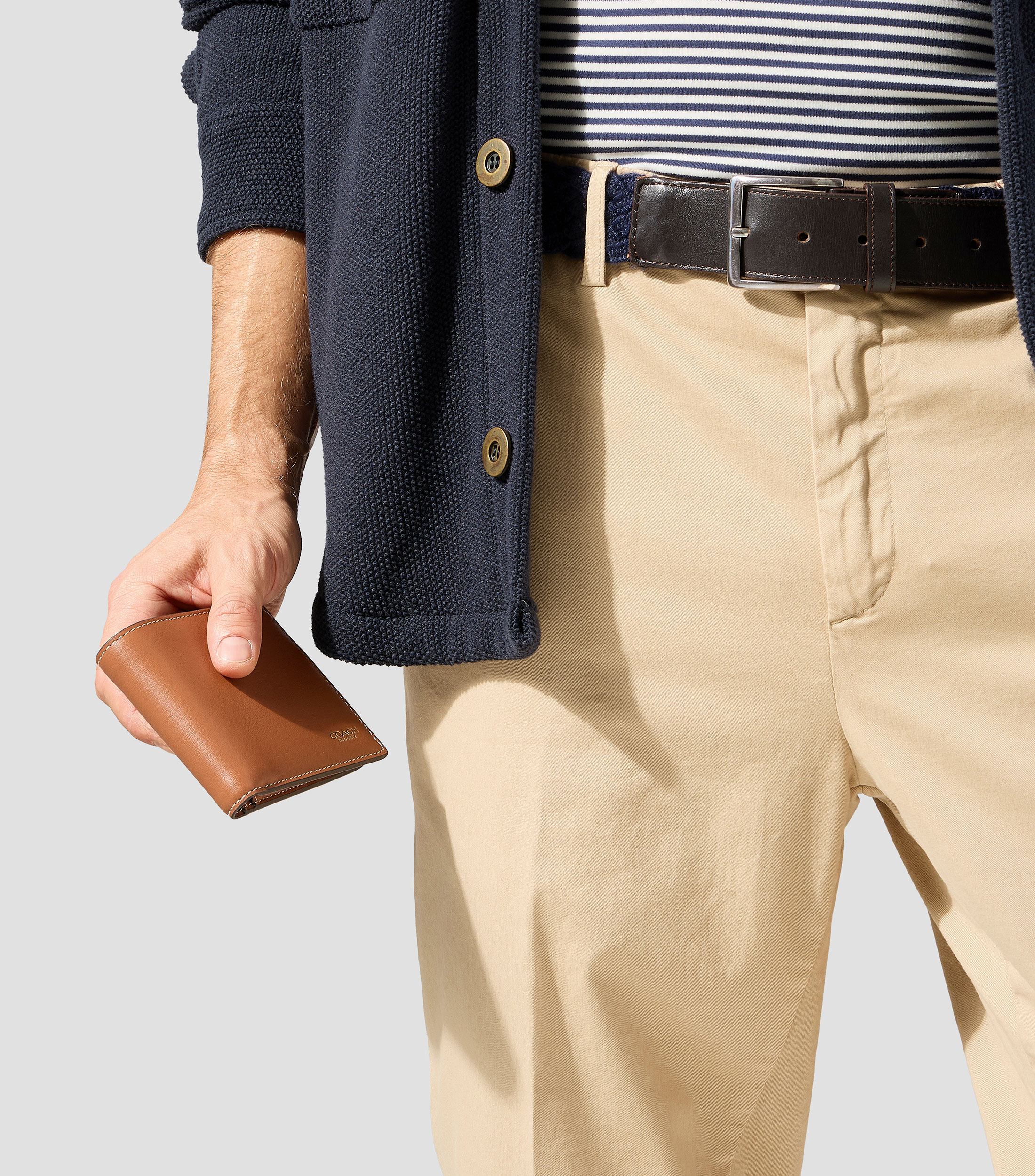 Cartera bifold en piel café lisa Hombre