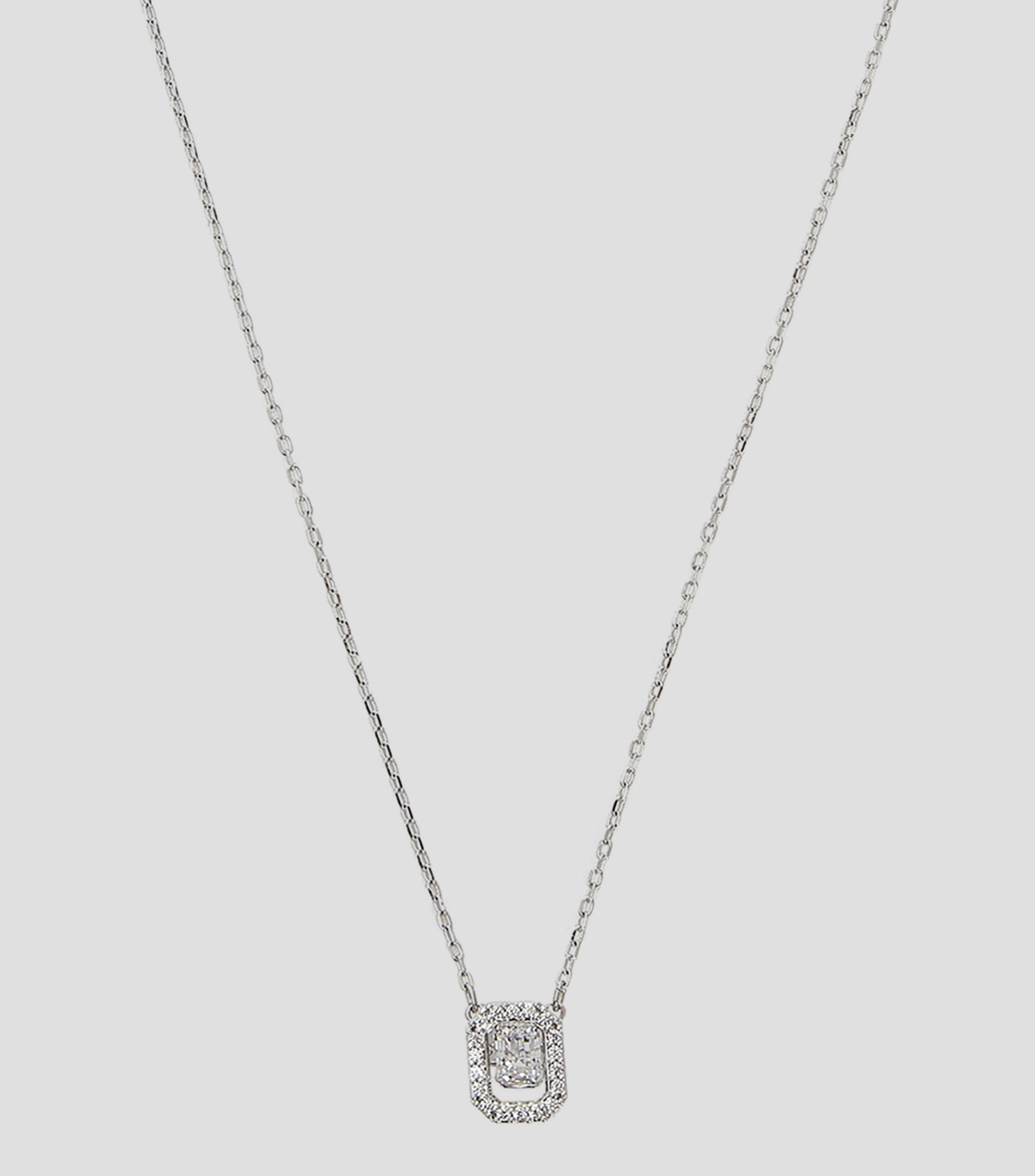 Collar con dije ovalado Millenia Mujer