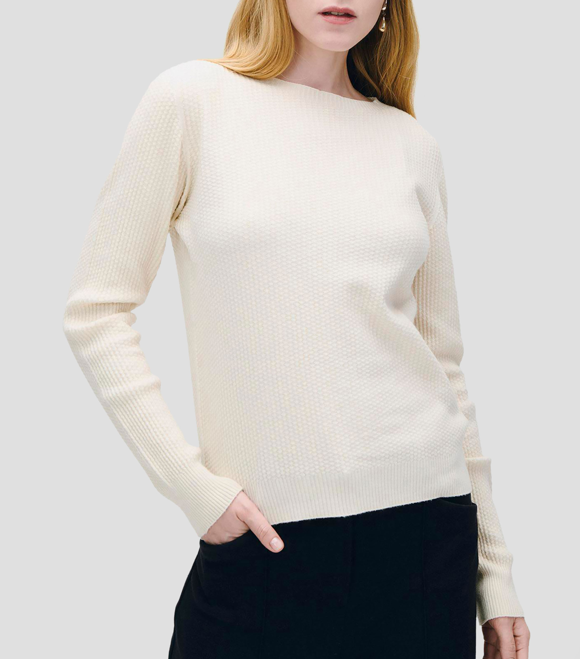 Suéter tejido de punto con textura natural escote ojal Mujer