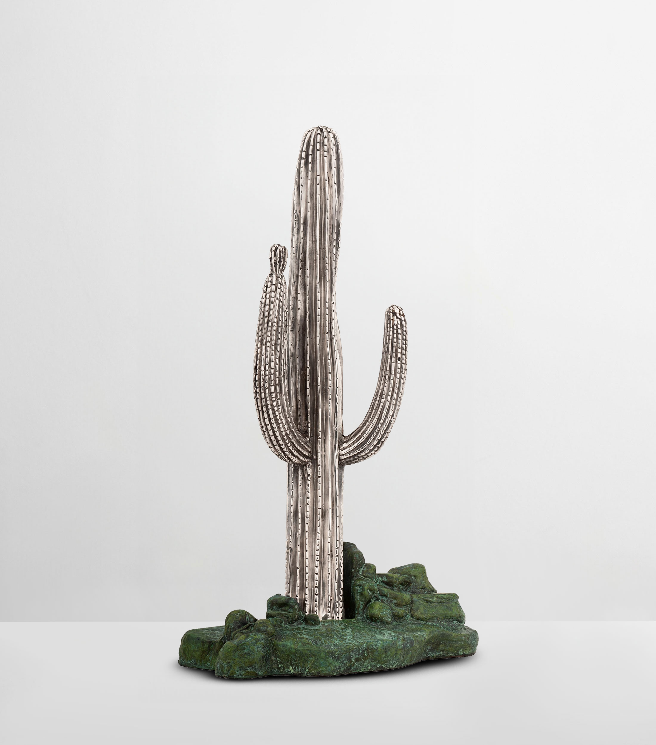 Escultura Cactus en cobre con baño de plata