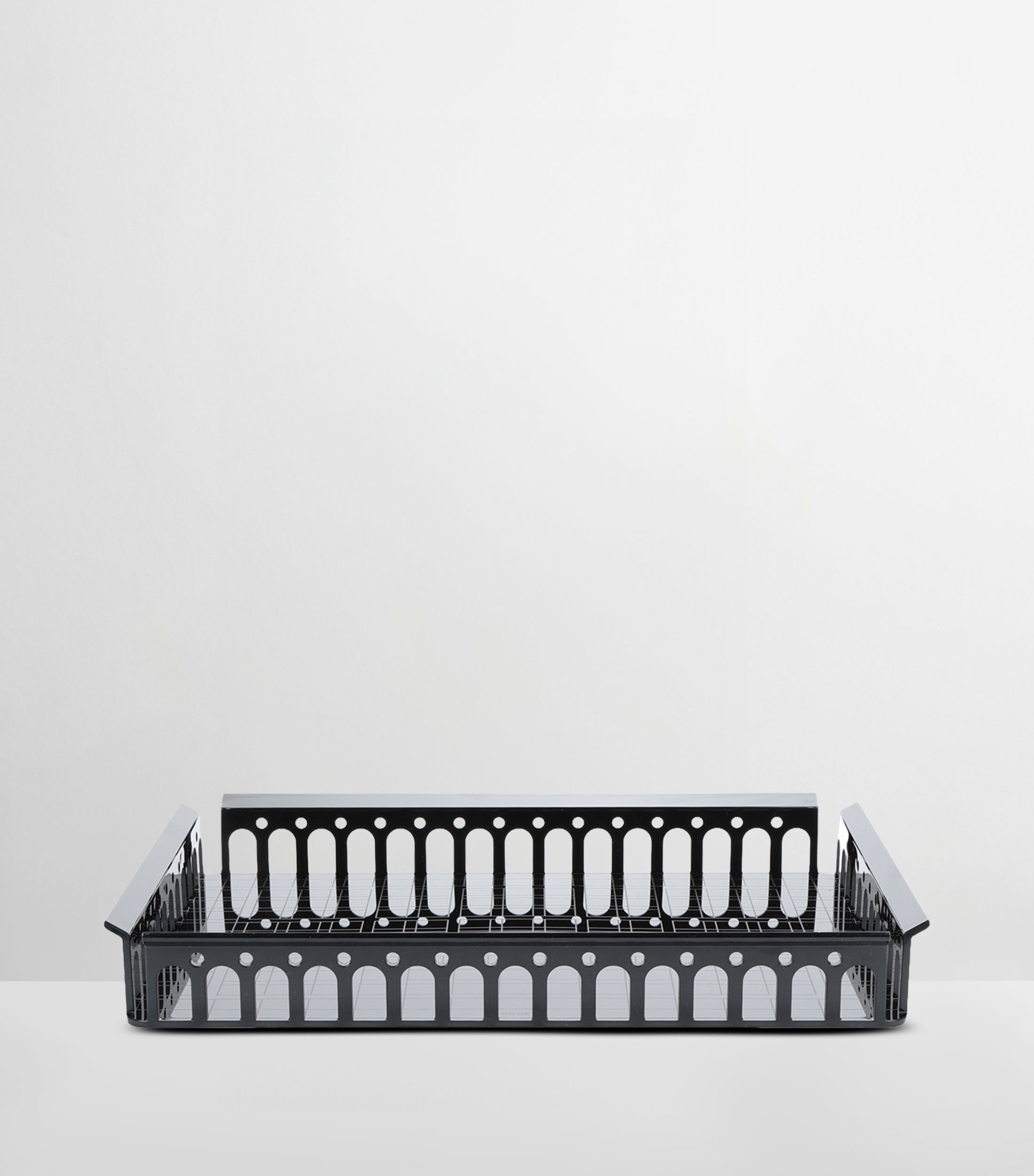 Charola decorativa Piazza en tecnopolímero termoplástico negra