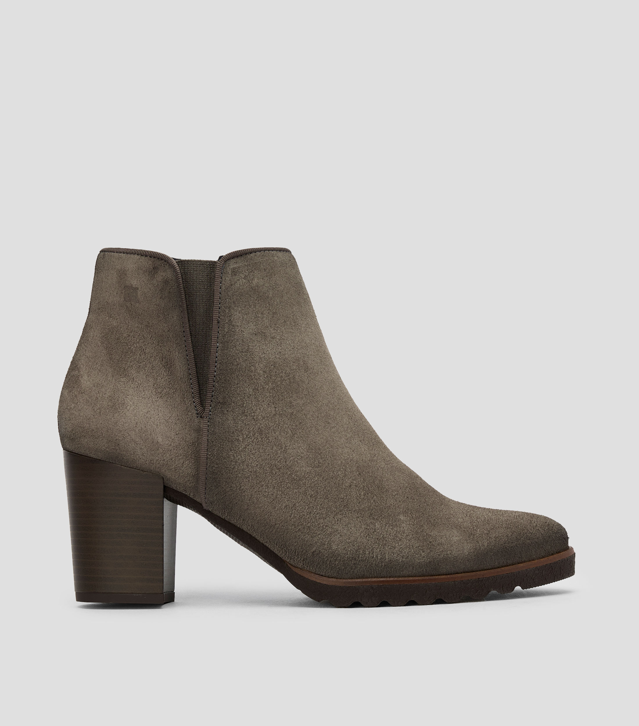 Botines en piel con tacón ancho de 7.5 cm Mujer