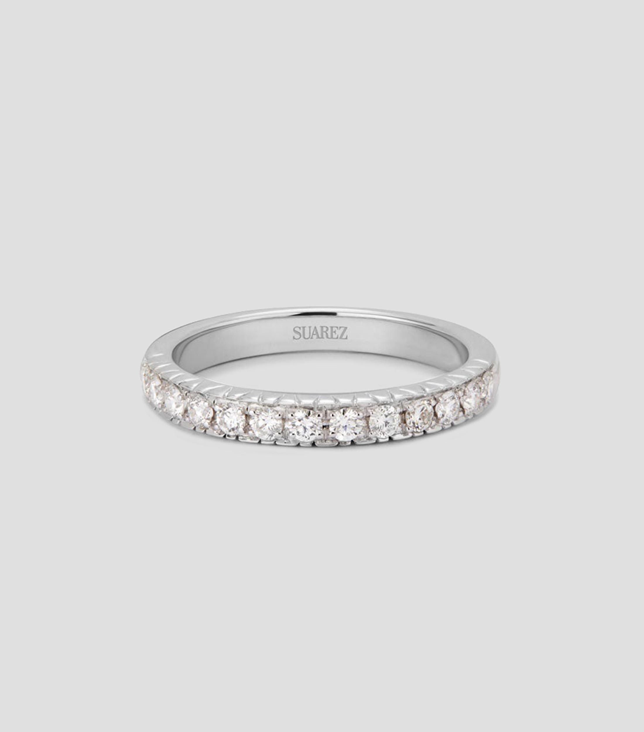 Anillo solitario en Oro blanco de 18 Kilates con diamantes Mujer