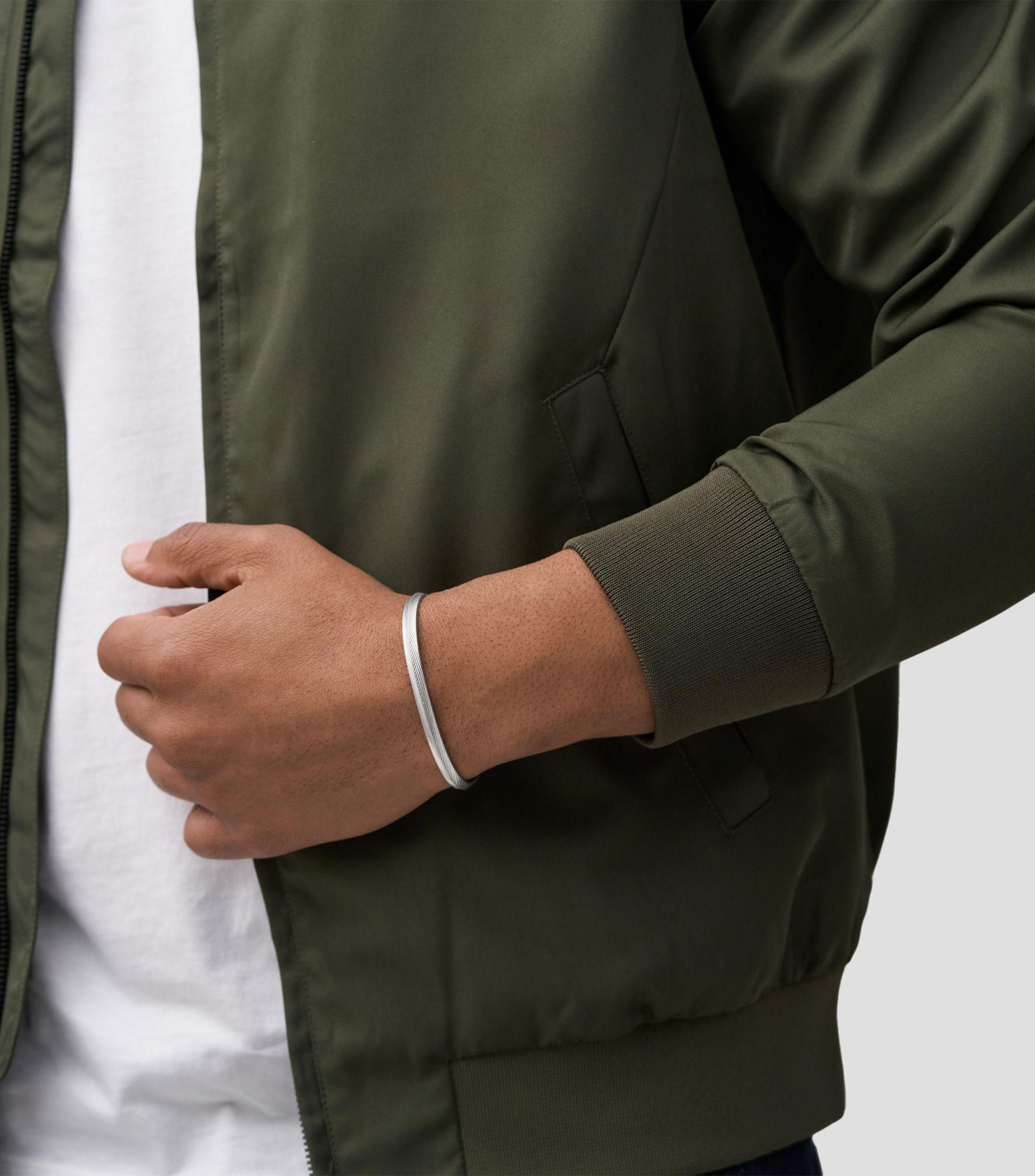 Brazalete abierto texturizado Harlow Hombre