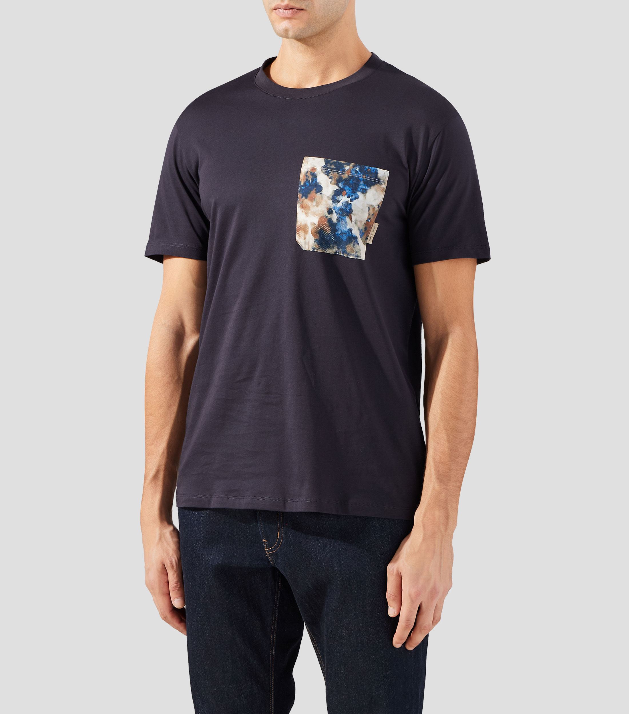 Playera cuello redondo manga corta estampada Hombre