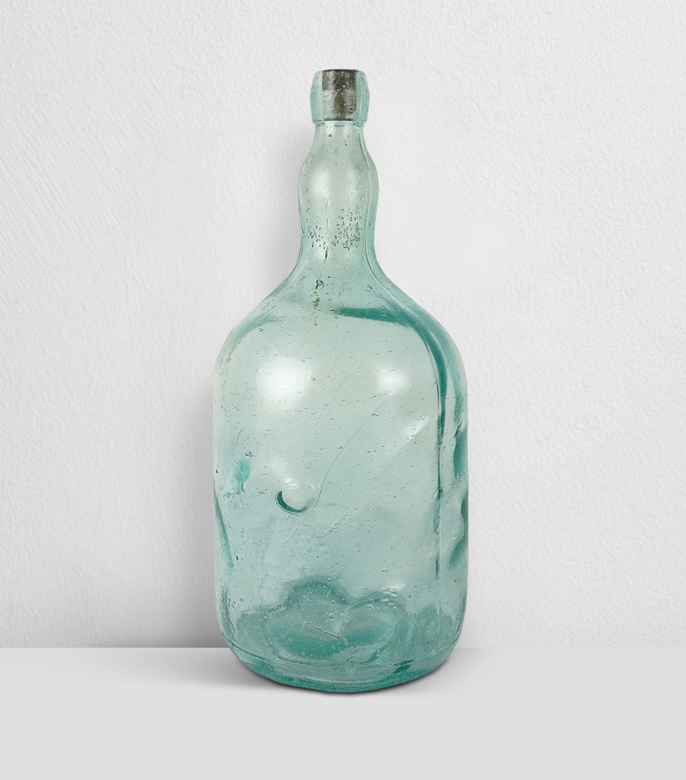 Botella decorativa en vidrio soplado