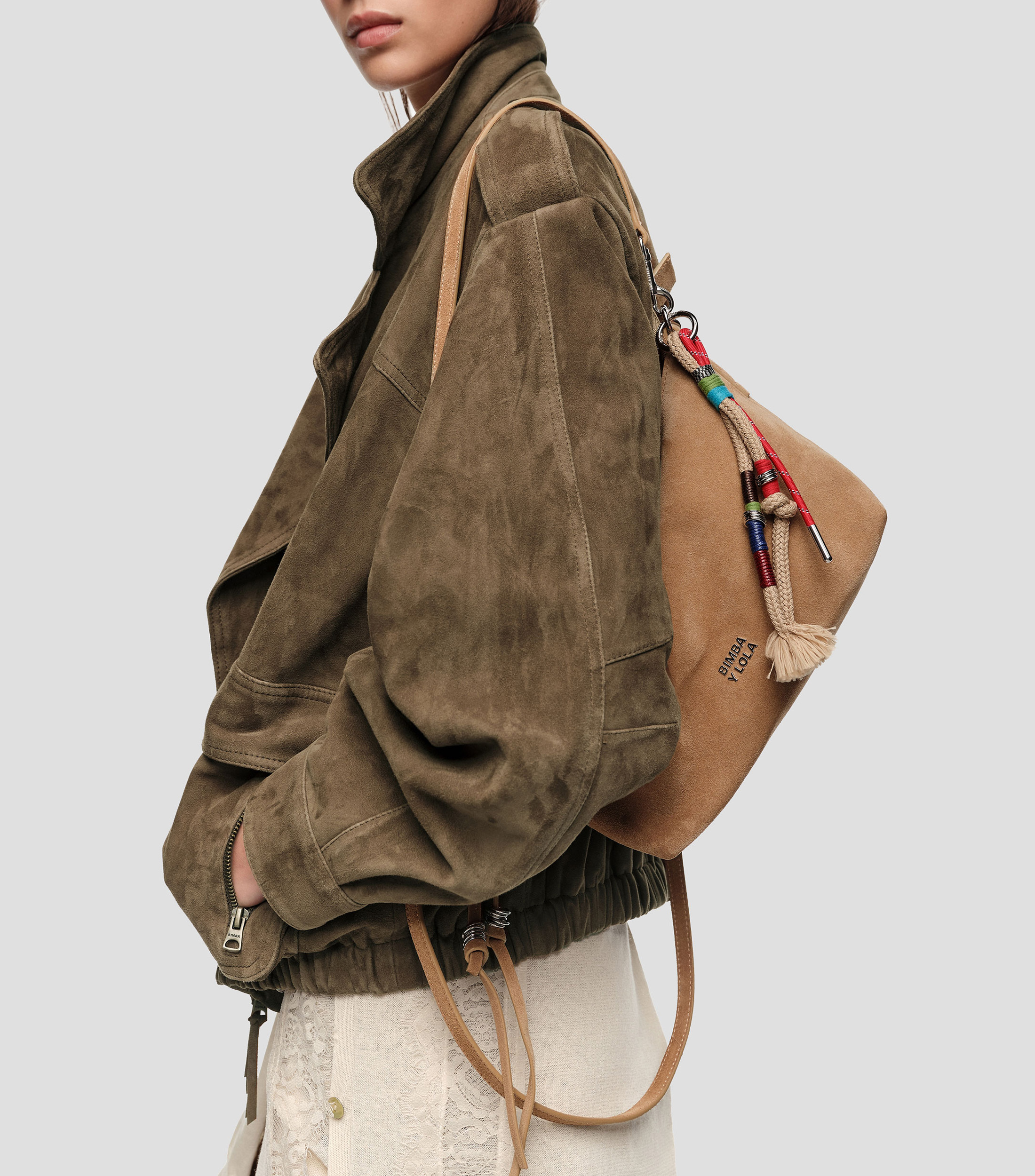 Bolsa crossbody en piel lisa Mujer