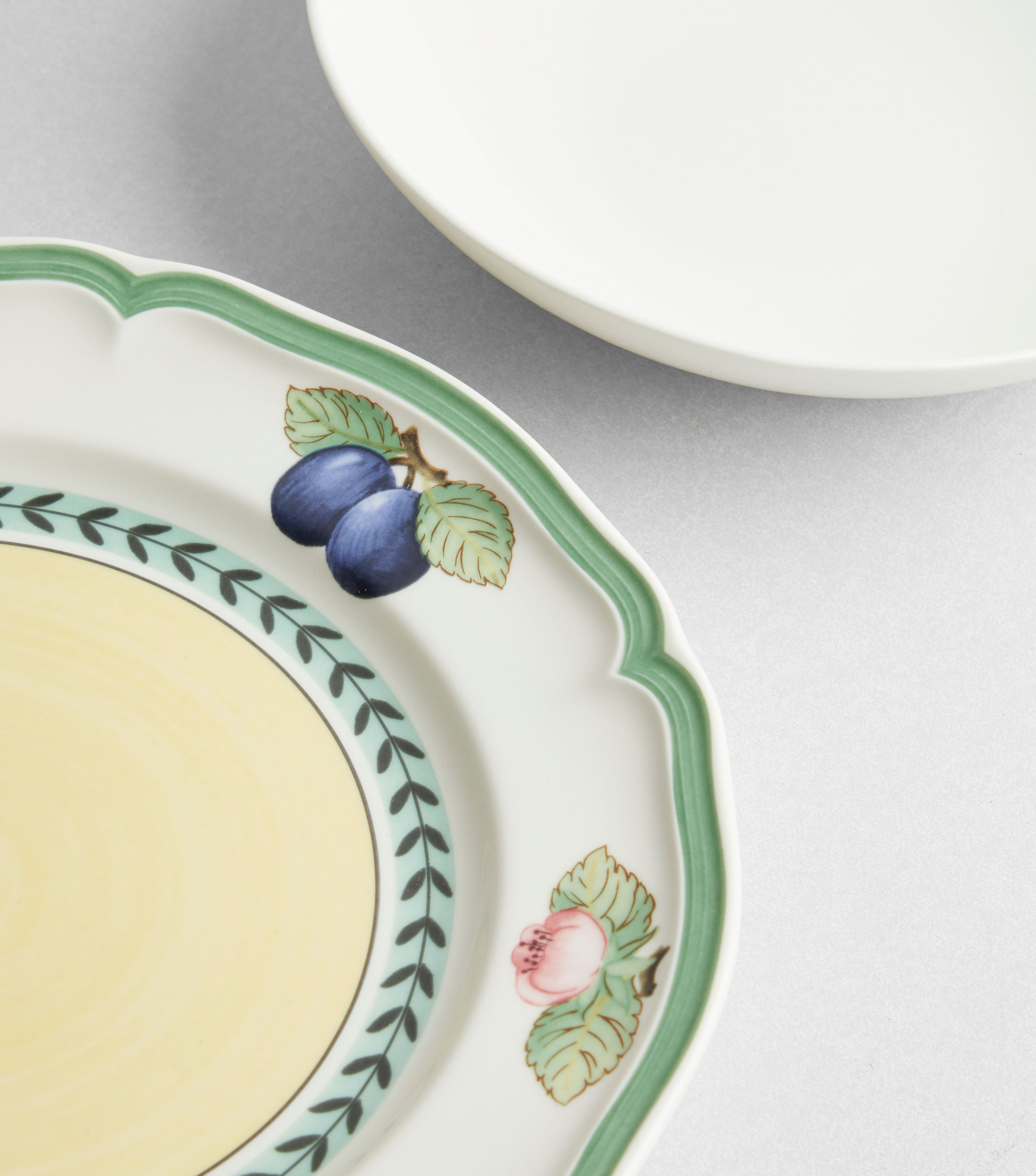Plato Llano French Garden Fleurence con frutos