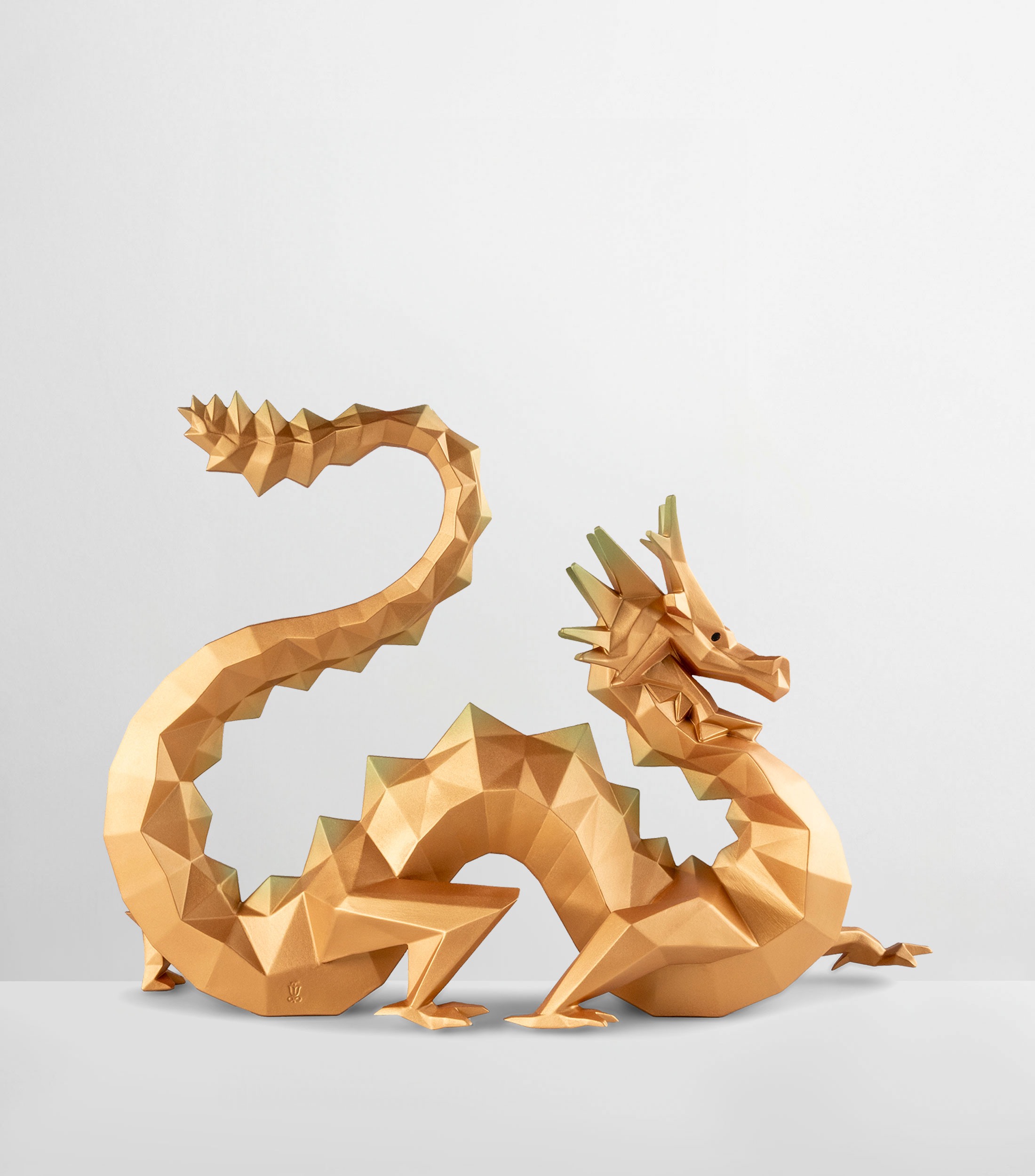 Escultura Dragón en porcelana