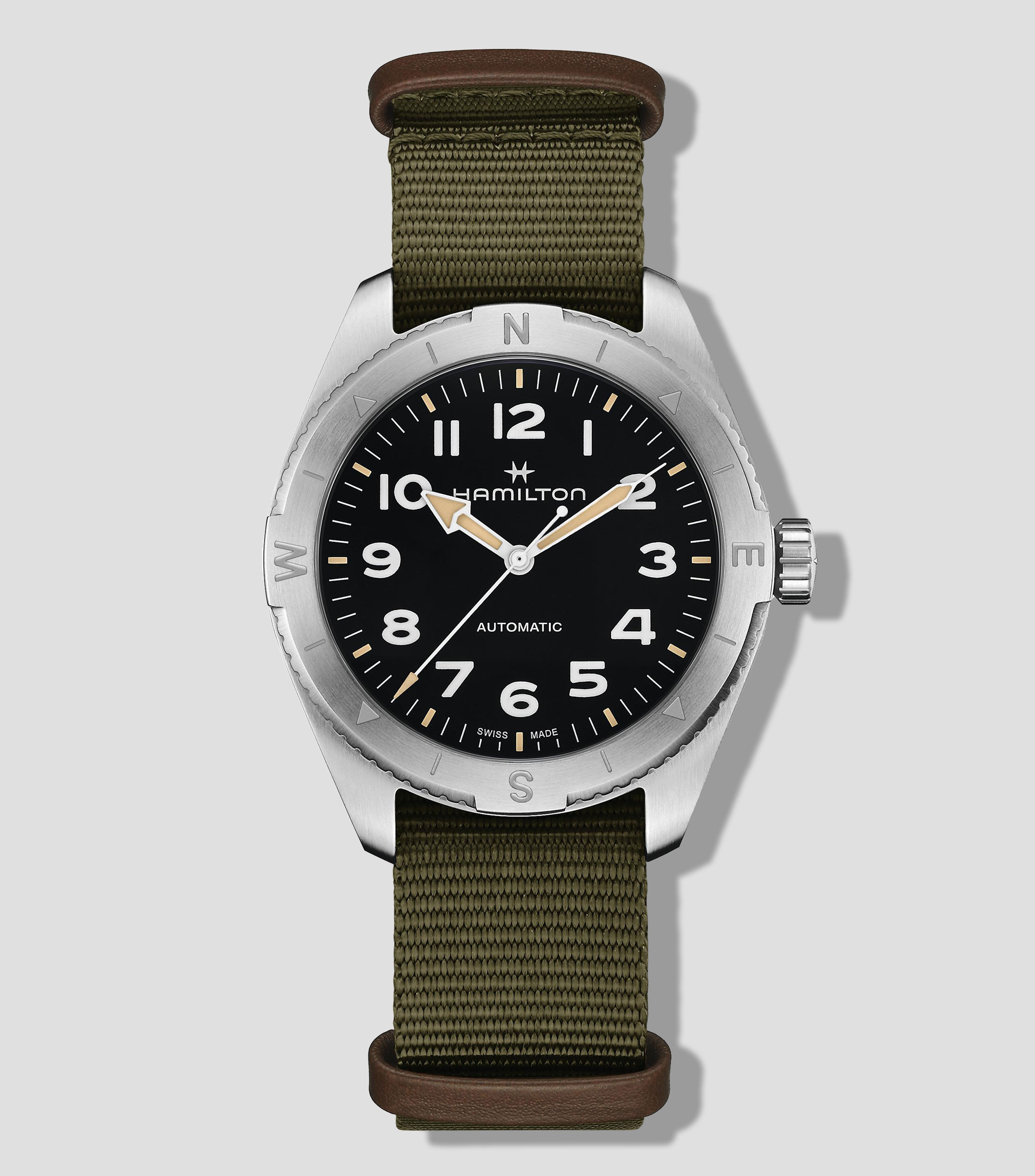 Reloj Unisex Khaki Field casual plateado, verde