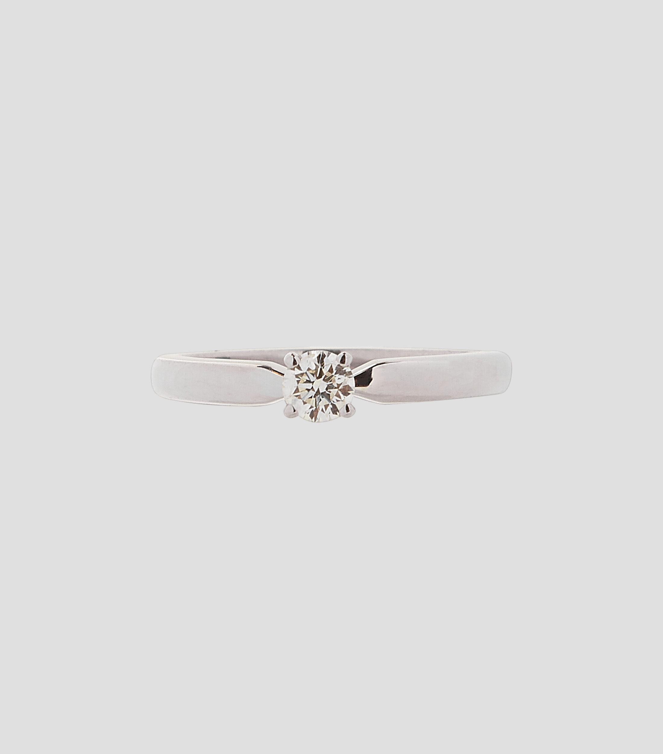 Anillo Solitario en oro blanco de 14 Kts Mujer