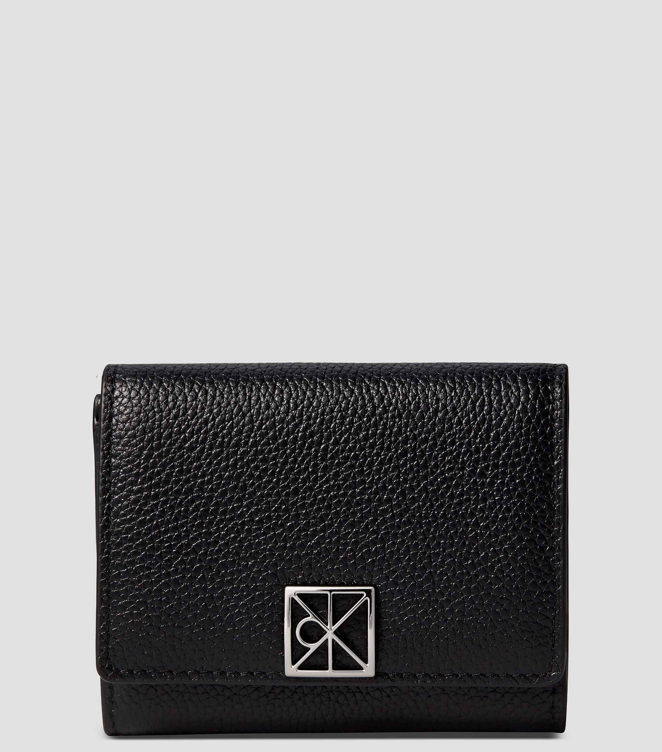 Cartera trifold negro en piel Pebble lisa Mujer