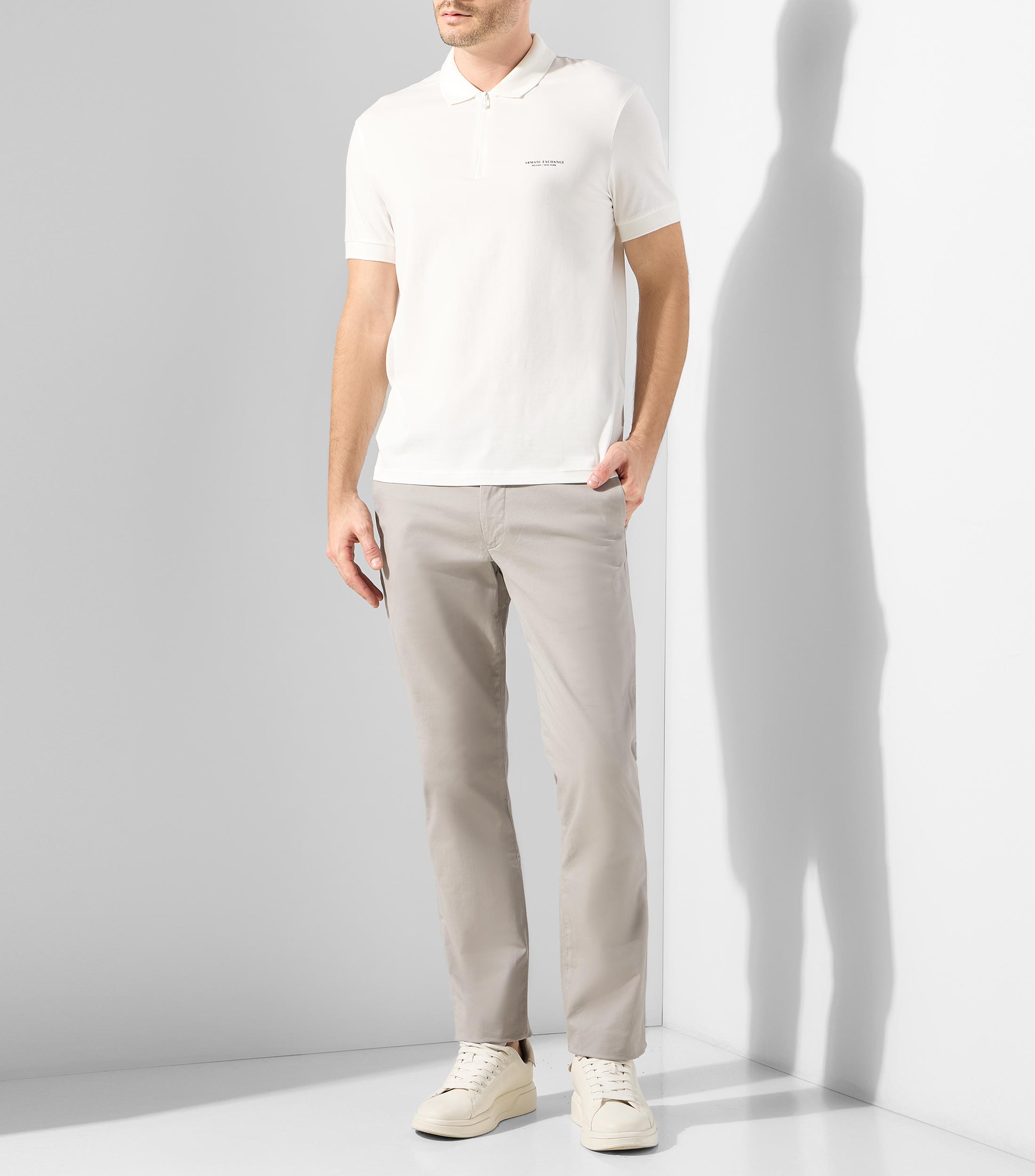 Playera tipo polo manga corta lisa Hombre