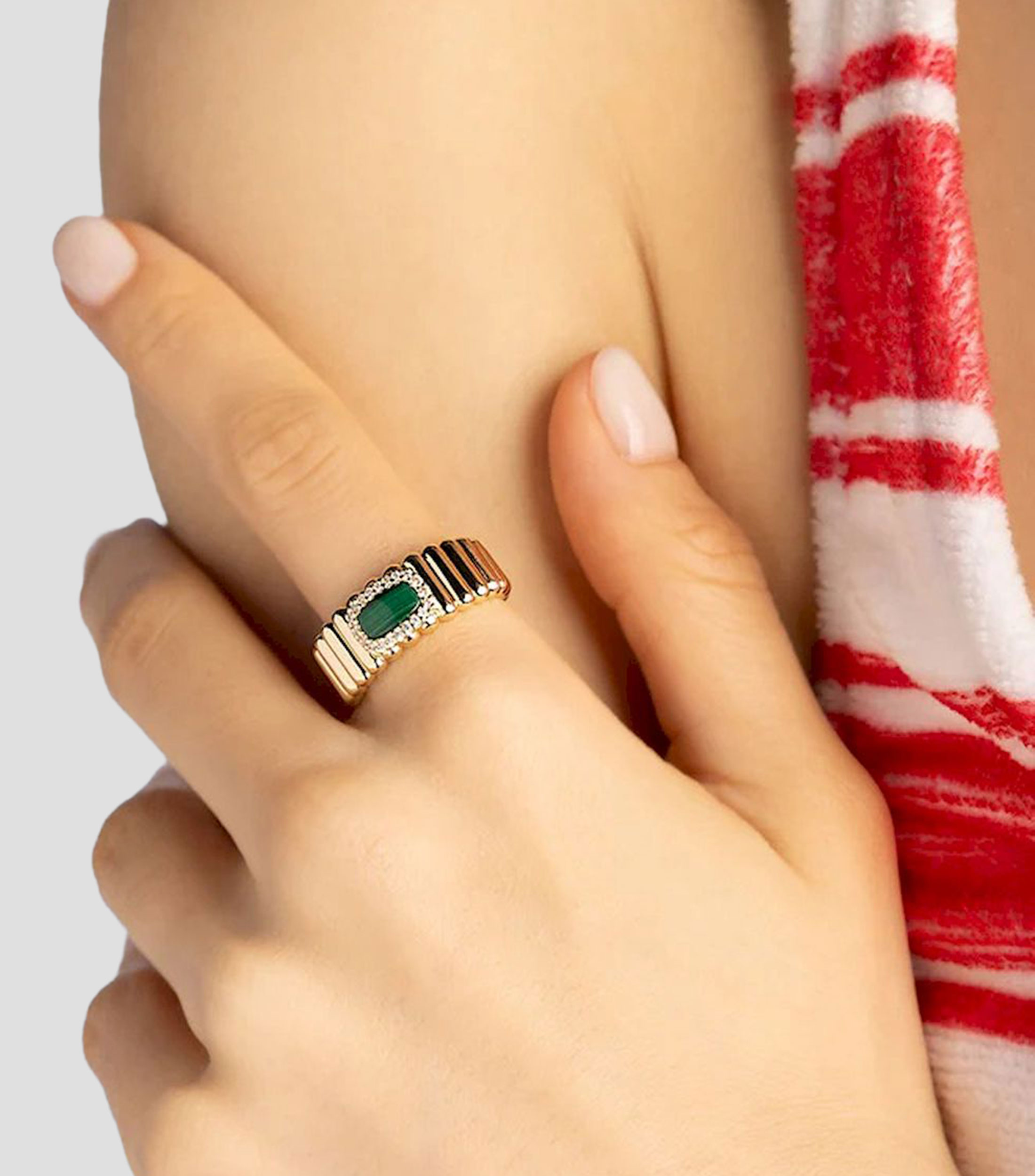 Anillo con Piedra Mujer