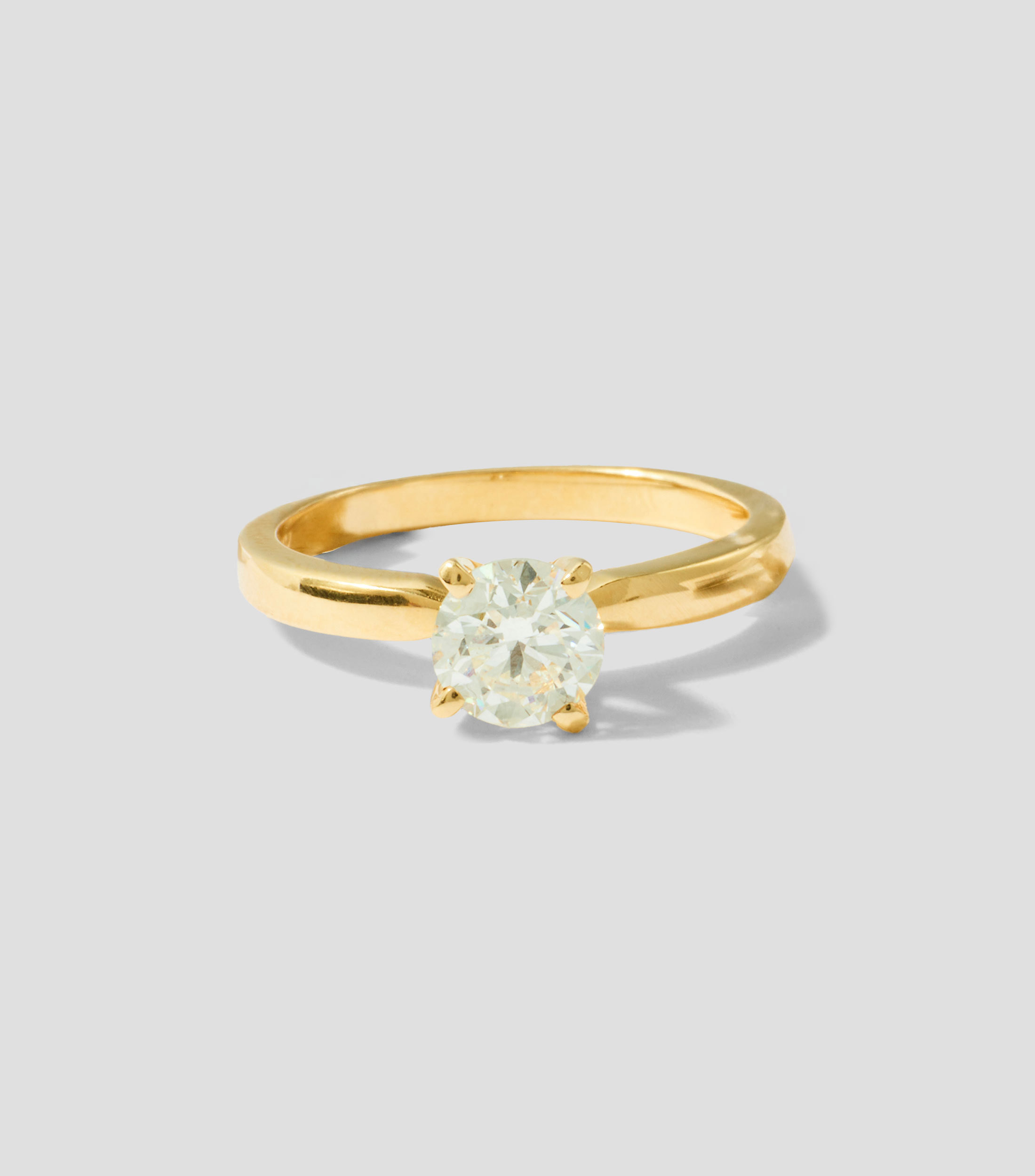Anillo solitario en oro amarillo de 14 kilates con diamante Mujer