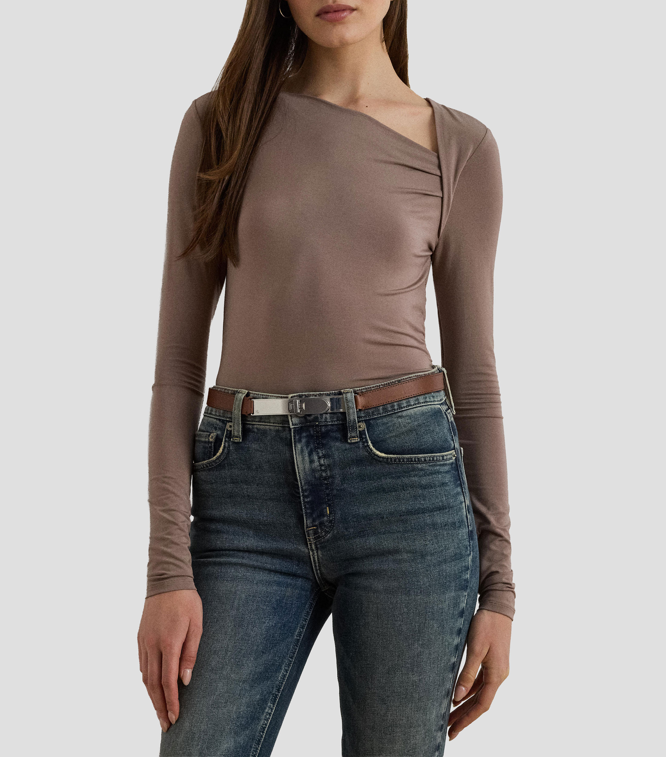 Suéter cuello asimétrico Mujer